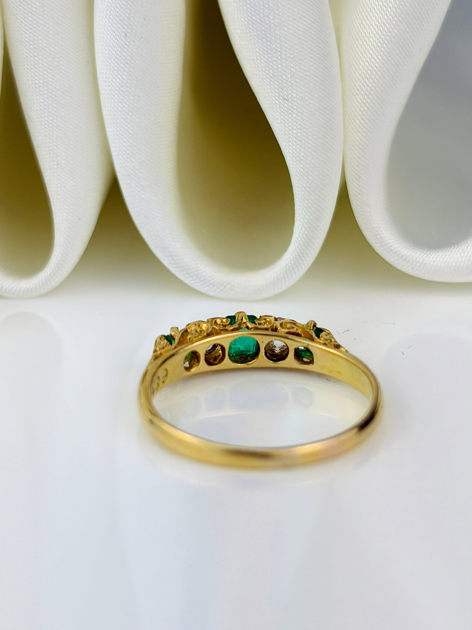 antique 18ct yellow gold emerald and diamond 5 stone ring with scroll gallery - 3