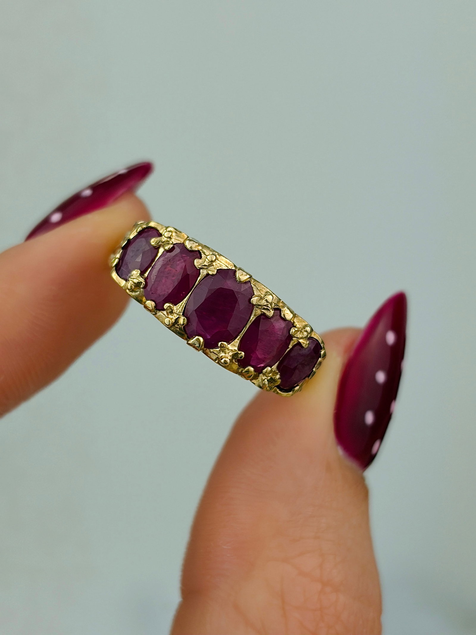 Vintage Chunky 9ct Gold Ruby 5 Stone Ring - 5