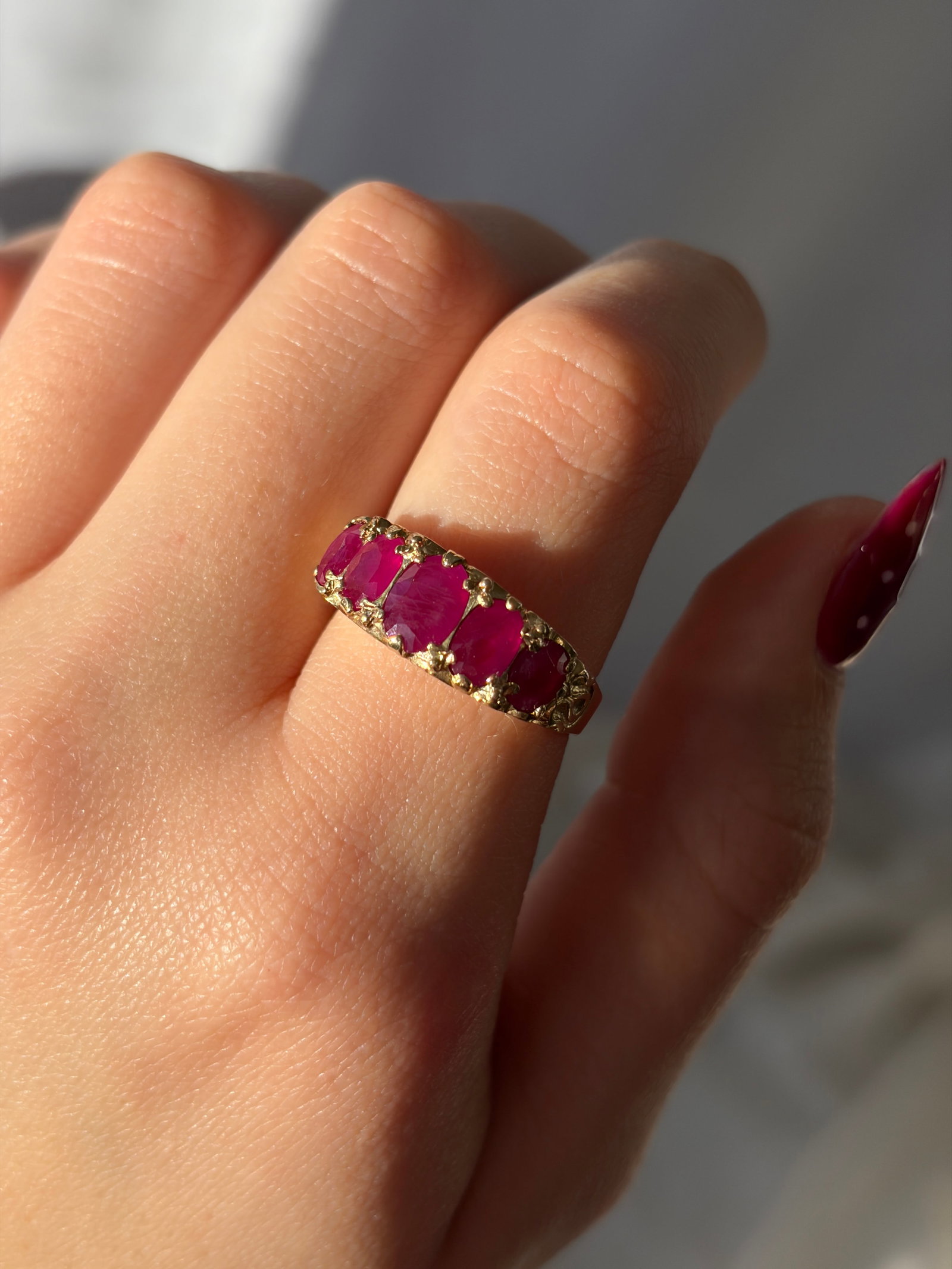 Vintage Chunky 9ct Gold Ruby 5 Stone Ring - 9