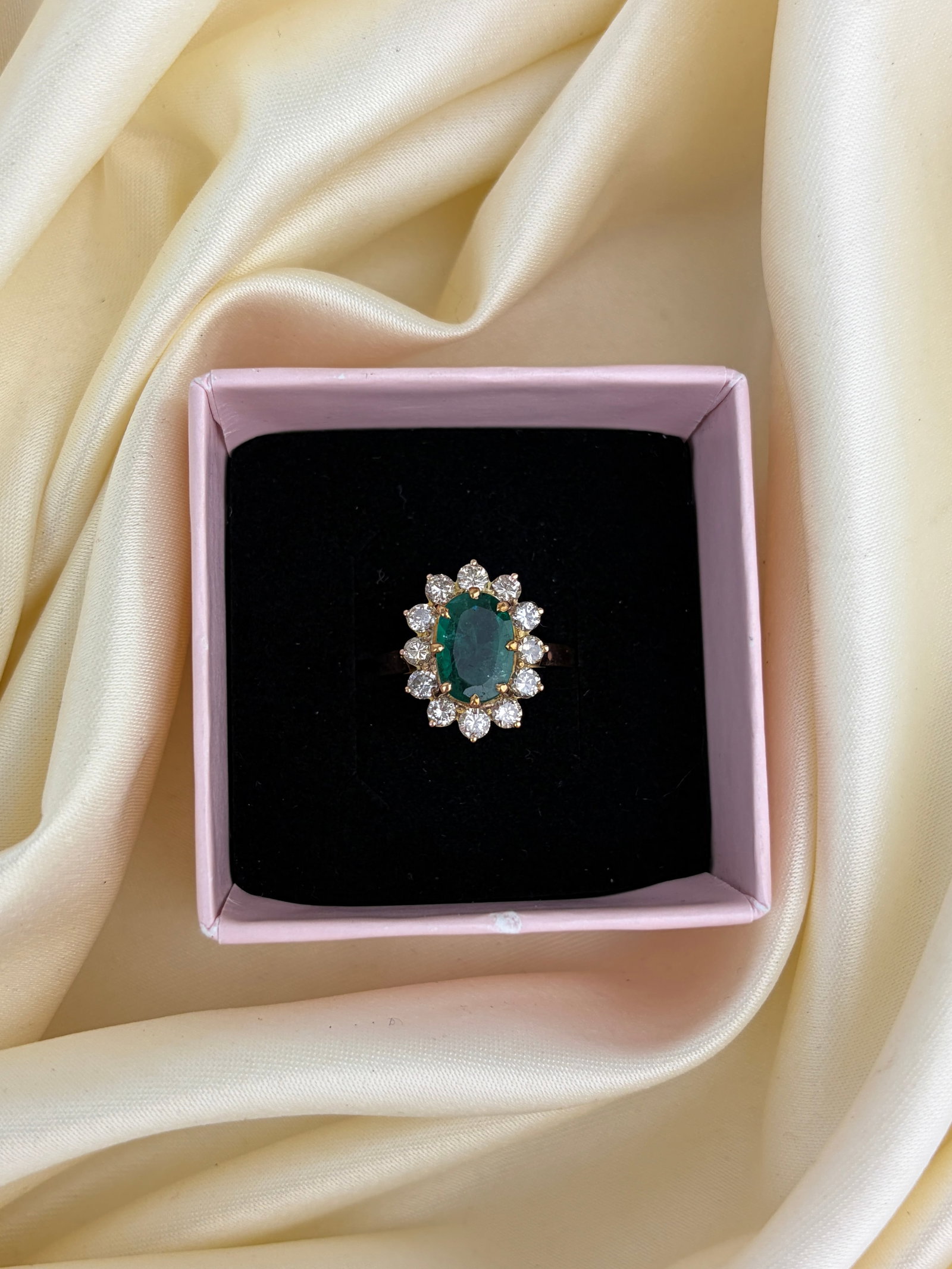 Huge 18ct Yellow Gold Emerald and Diamond Cluster / Flower Ring - 7