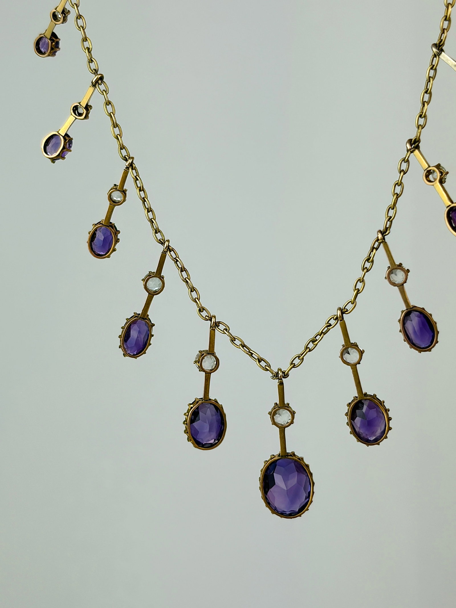 Edwardian Amethyst and Chrysoprase 9 Carat Yellow Gold fringe Necklace - 3
