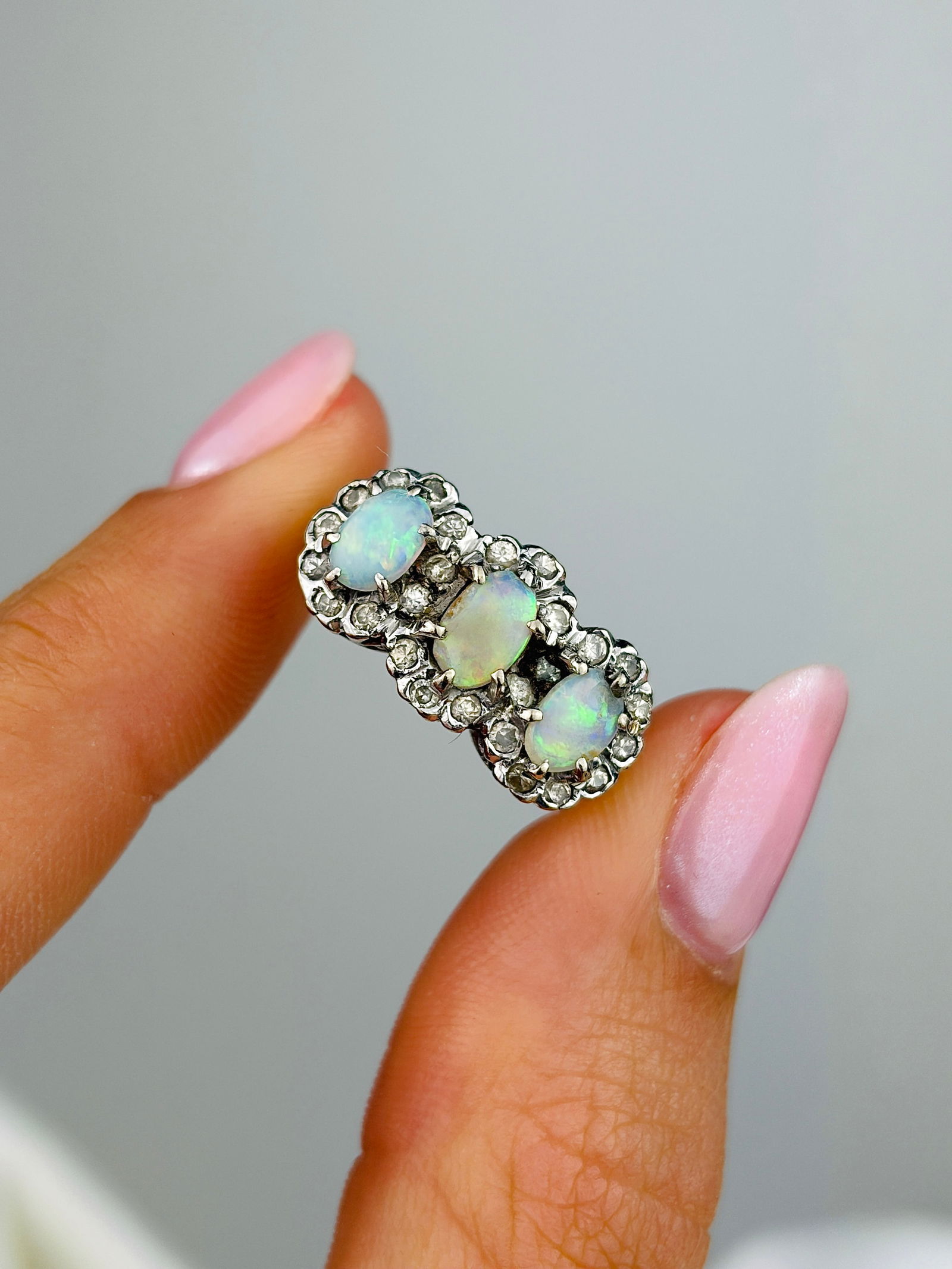 Vintage Opal and Diamond 18ct Gold and Platinum Triple Cluster Ring - 5