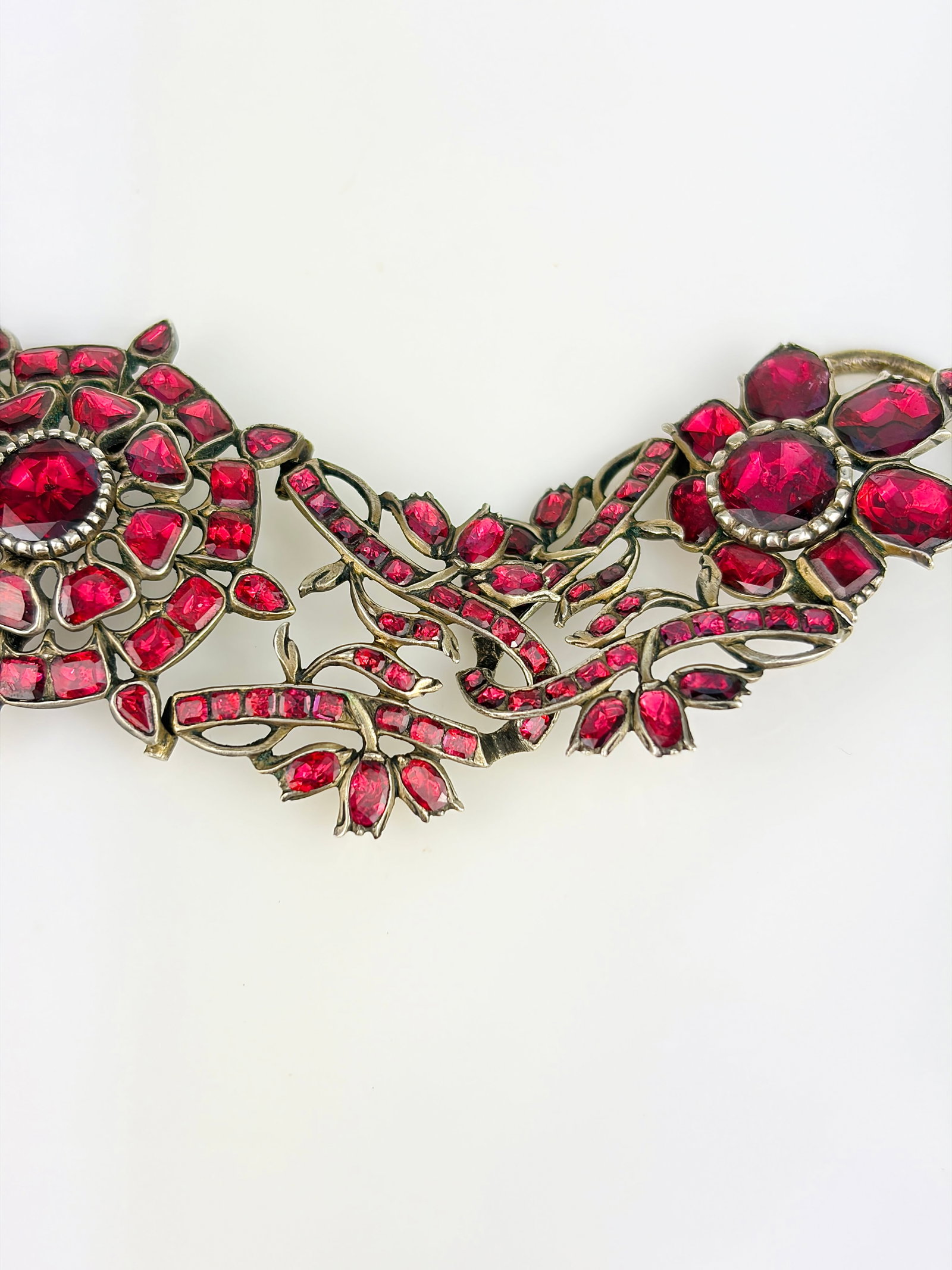 ANTIQUE GEORGIAN FLAT CUT GARNET 18CT GOLD CLUSTER RIVIERE NECKLACE IN BOX - 9