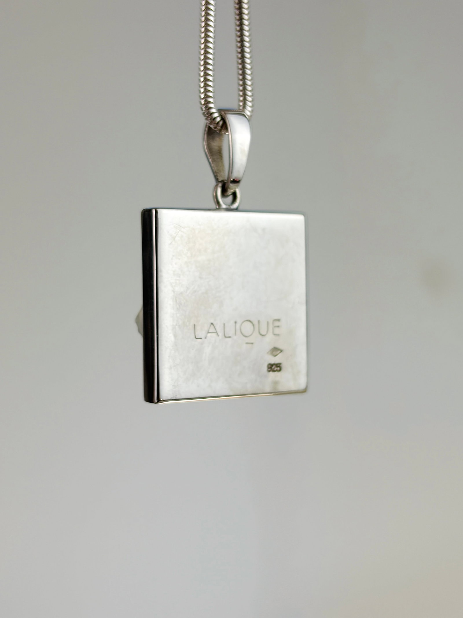 LALIQUE STERLING SILVER ARETHUSE MASQUE DE FEMME PENDANT ON CHAIN IN BOX - 6