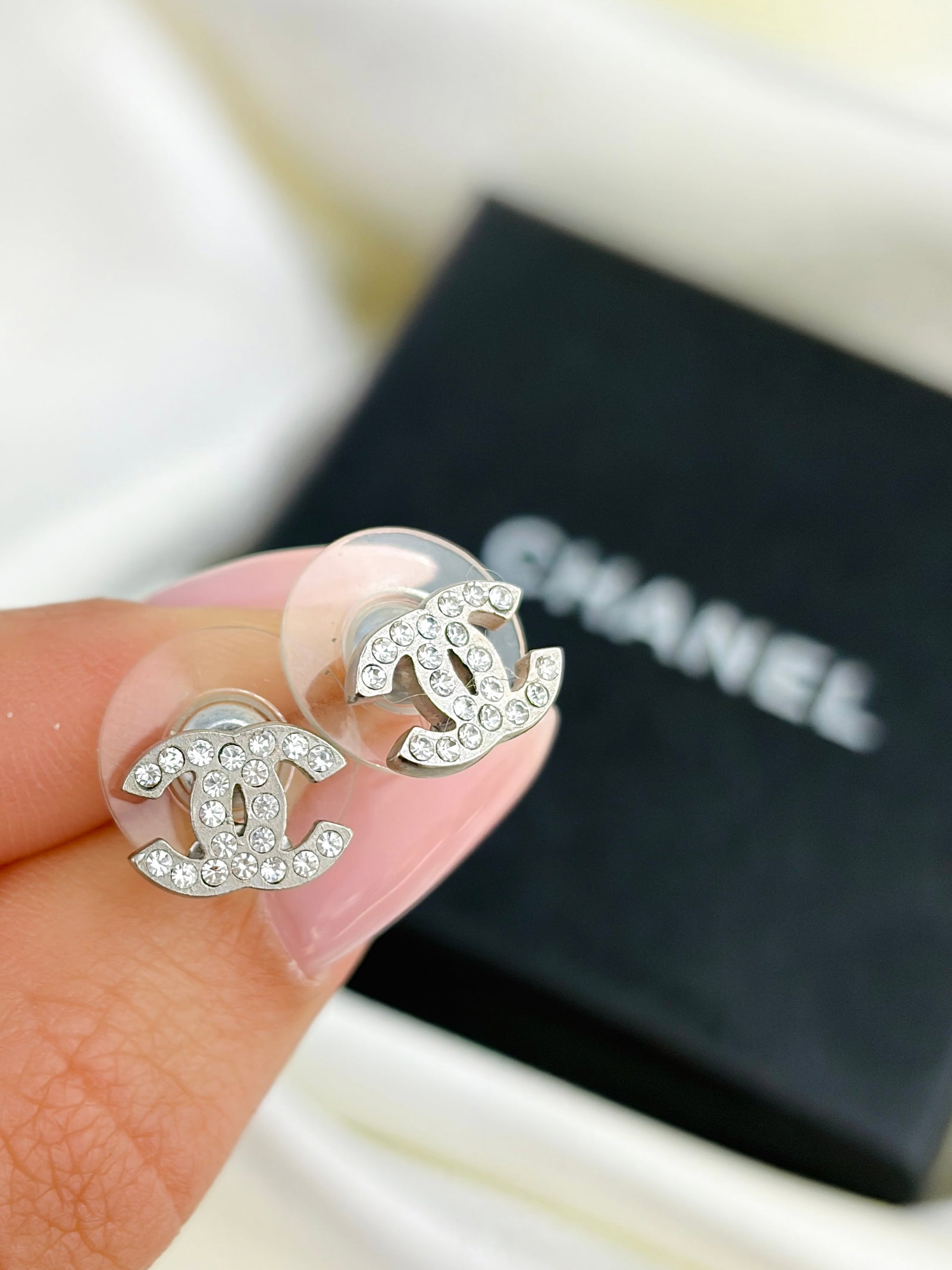 CHANEL MINI CC LOGOS RHINESTONE EARRINGS SILVER TONE: CHANEL MINI CC LOGOS RHINESTONE EARRINGS SILVER TONE Comes with original receipt