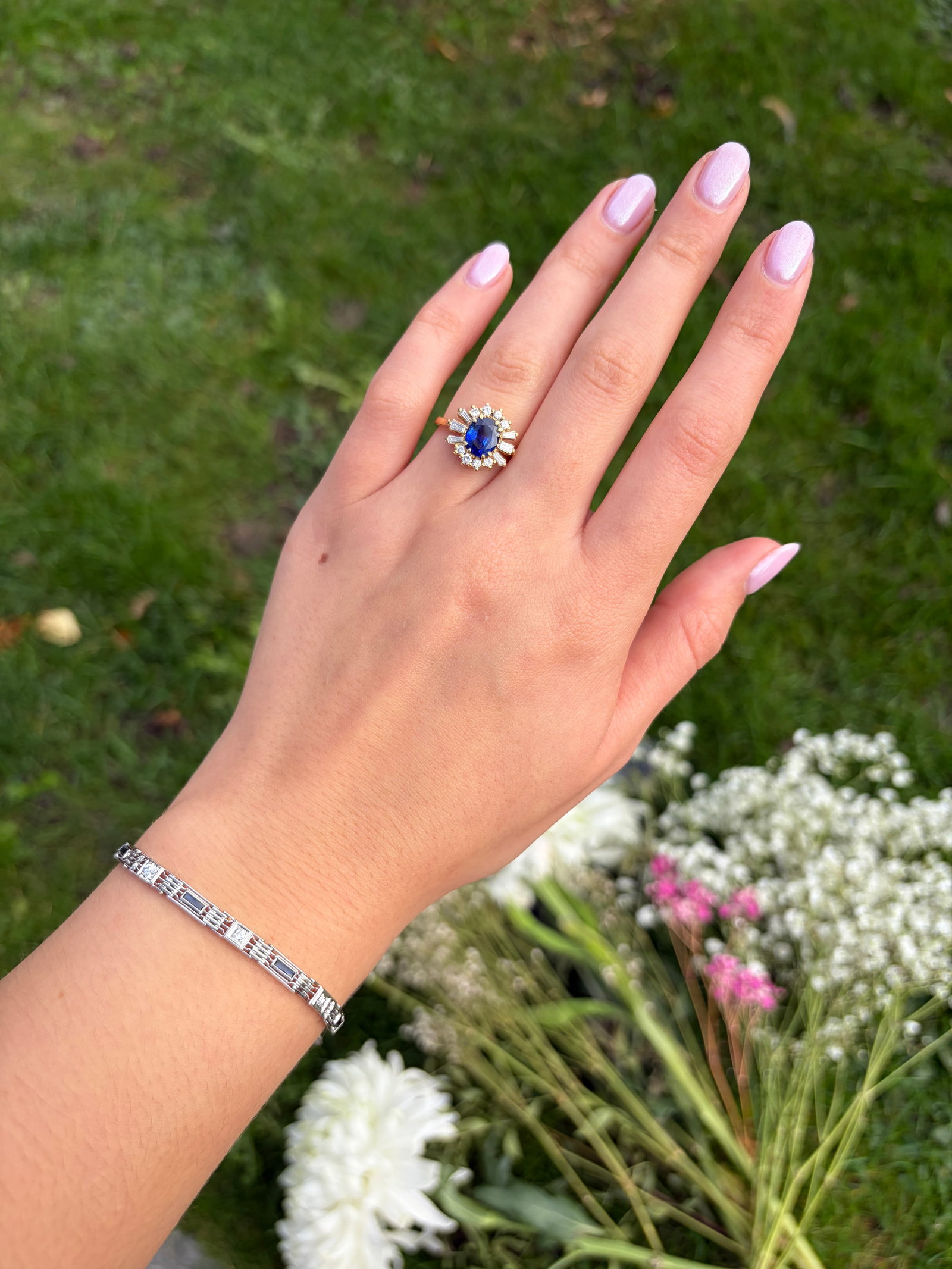 Incredible Certified Natural 1.25ct Sapphire and Diamond 18 Carat Gold Cluster Ring - 11