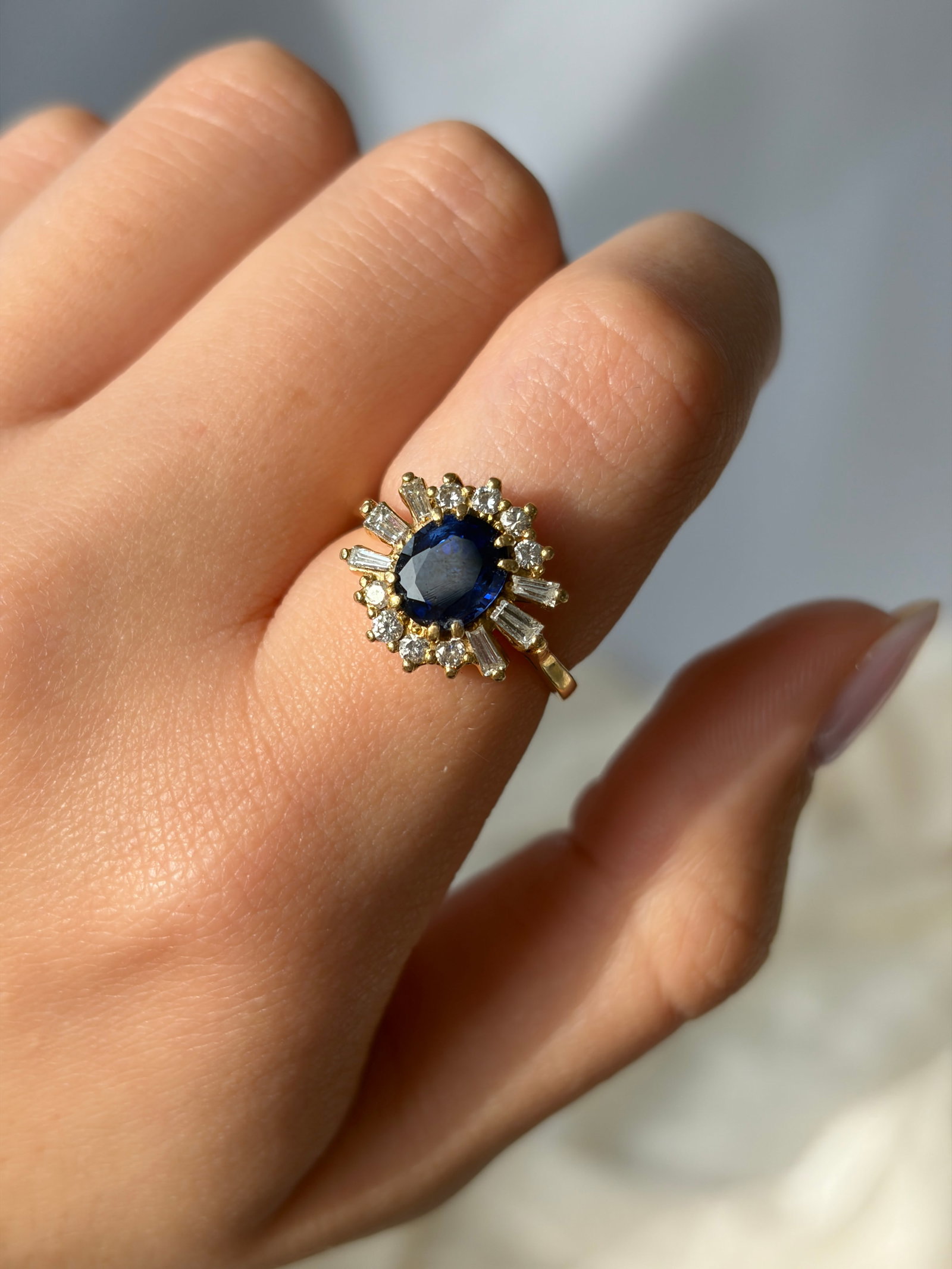 Incredible Certified Natural 1.25ct Sapphire and Diamond 18 Carat Gold Cluster Ring - 9
