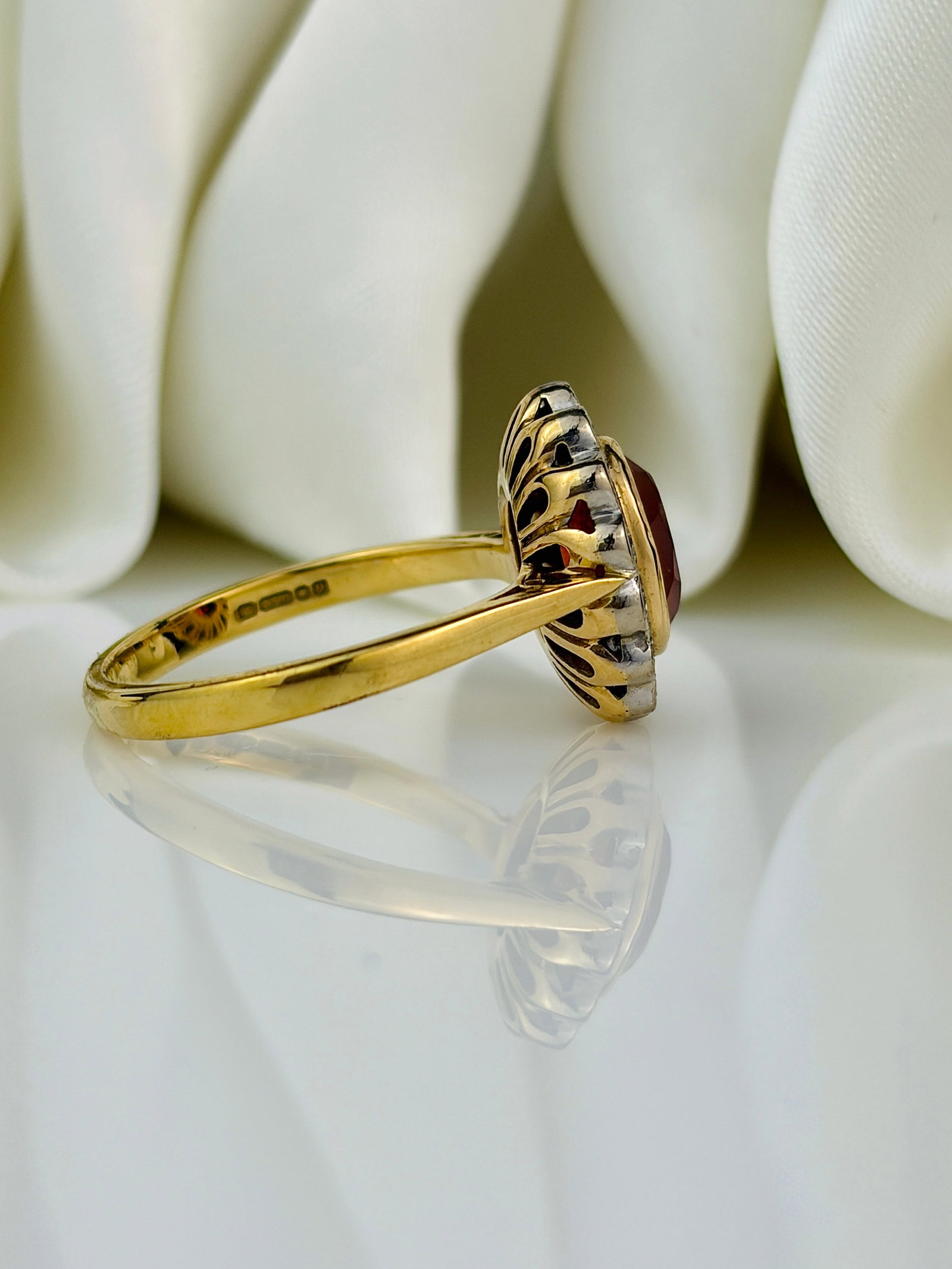 Vintage Fire Opal and Diamond 18 Carat Cluster Ring - 2