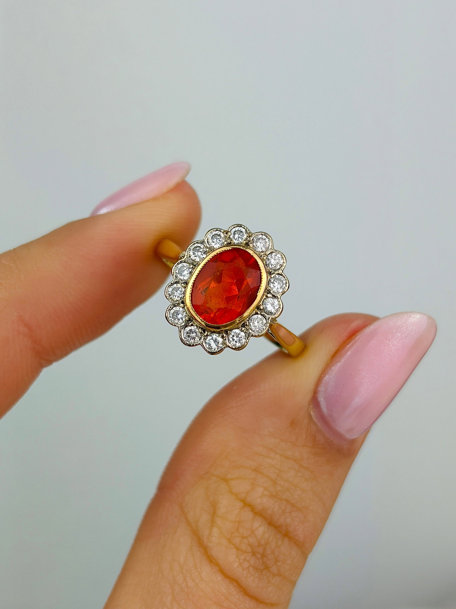 Vintage Fire Opal and Diamond 18 Carat Cluster Ring - 5