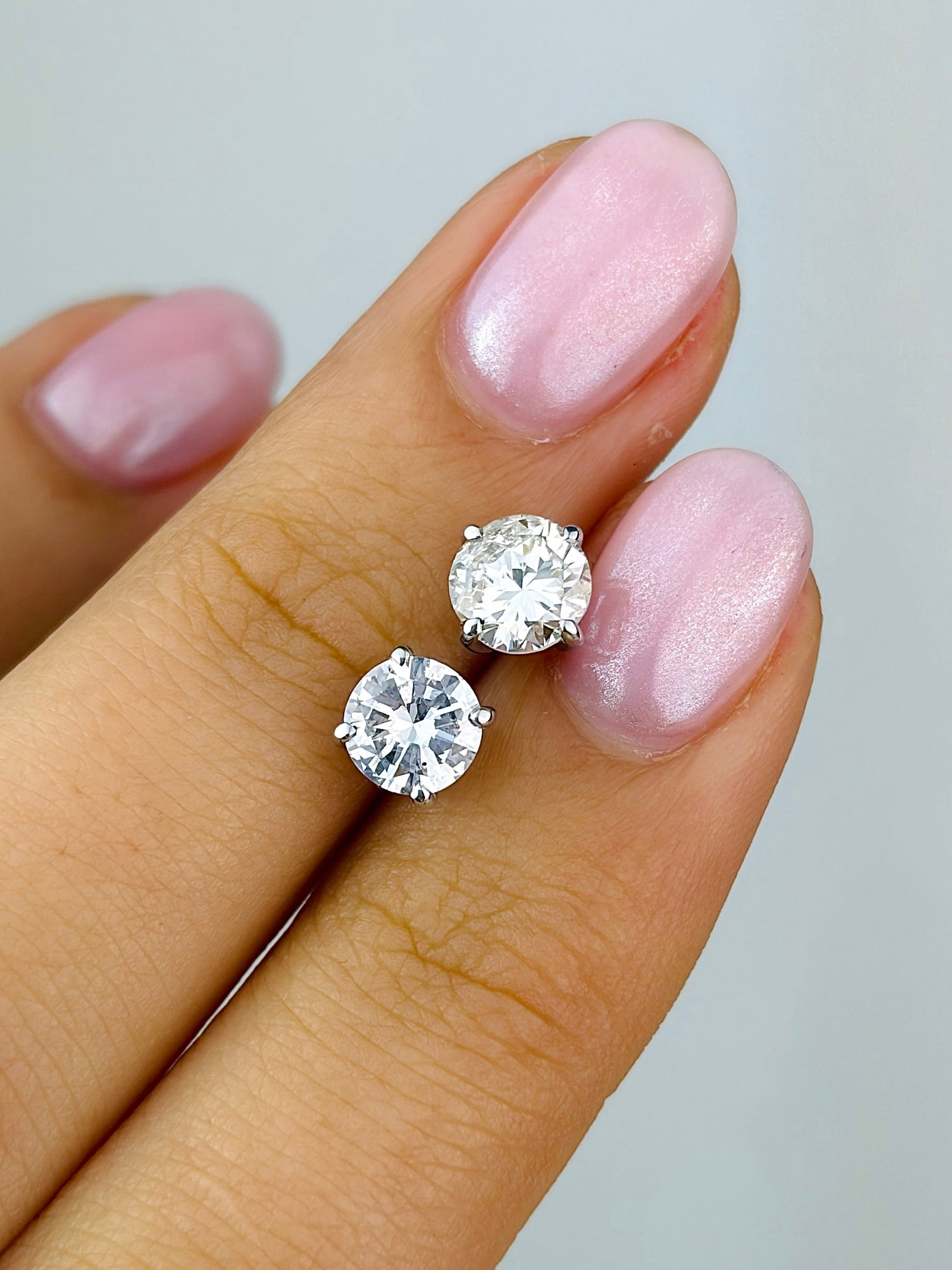 1.50cts Diamond and 18 Carat White Gold Stud Earrings - 6