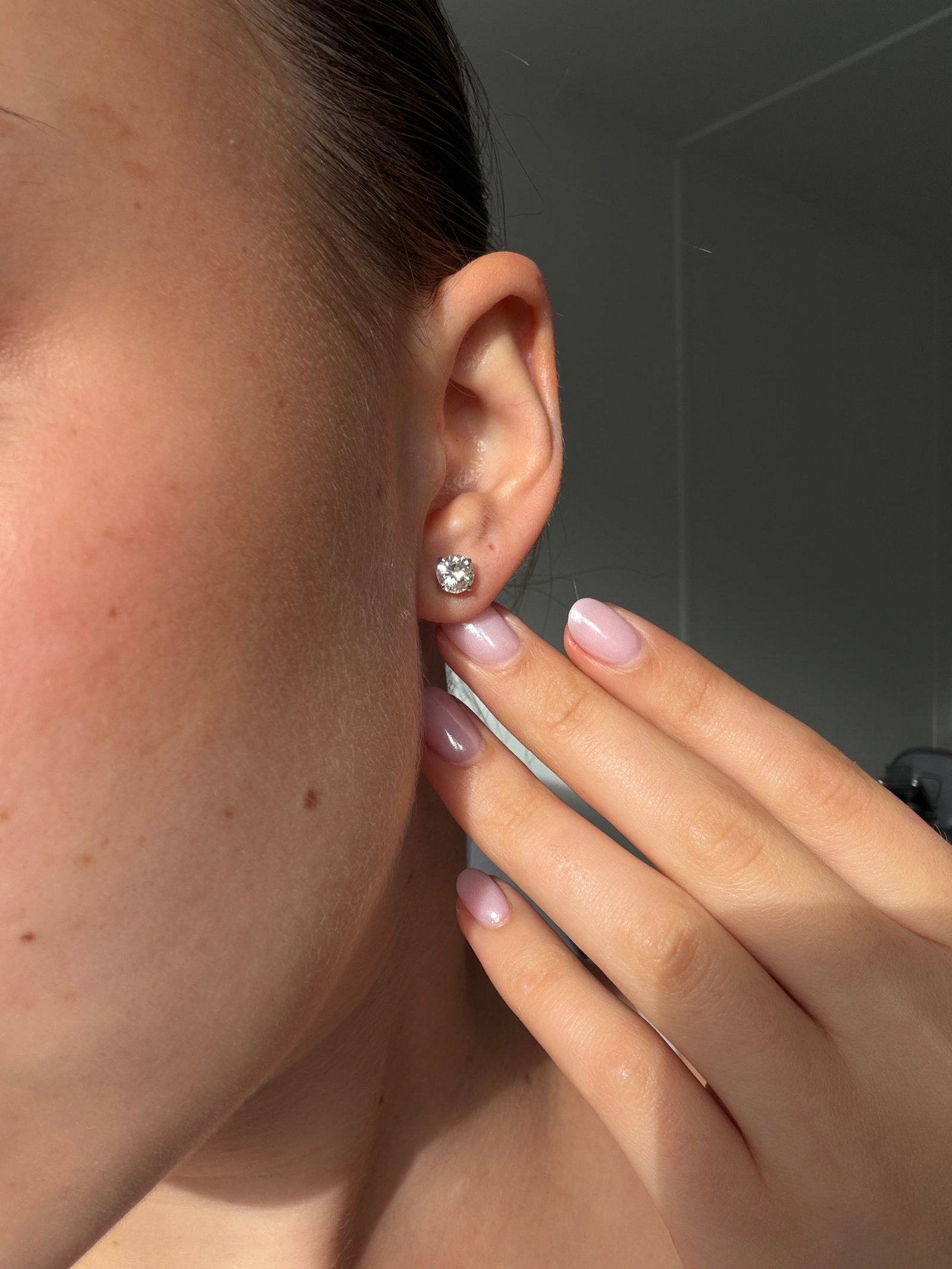 1.50cts Diamond and 18 Carat White Gold Stud Earrings - 9