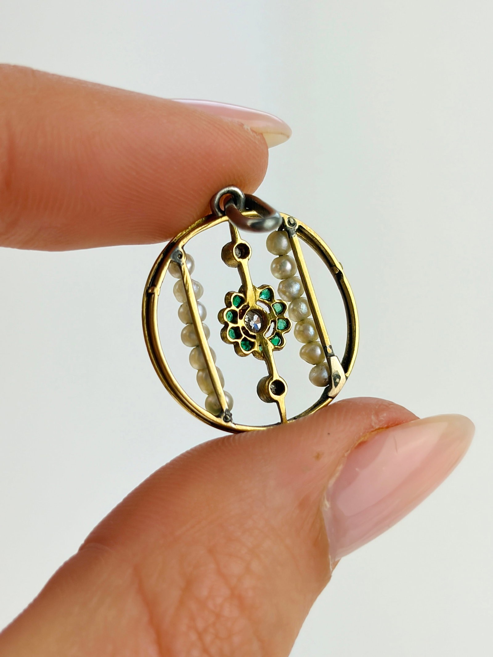 ANTIQUE 18CT GOLD ROSE CUT DIAMOND, EMERALD, PEARL AND ENAMEL FLOWER PENDANT - 4