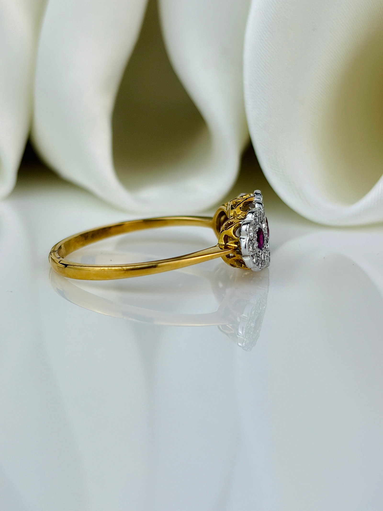 Vintage Ruby and Diamond 18 Carat Gold Triple Cluster Ring - 2