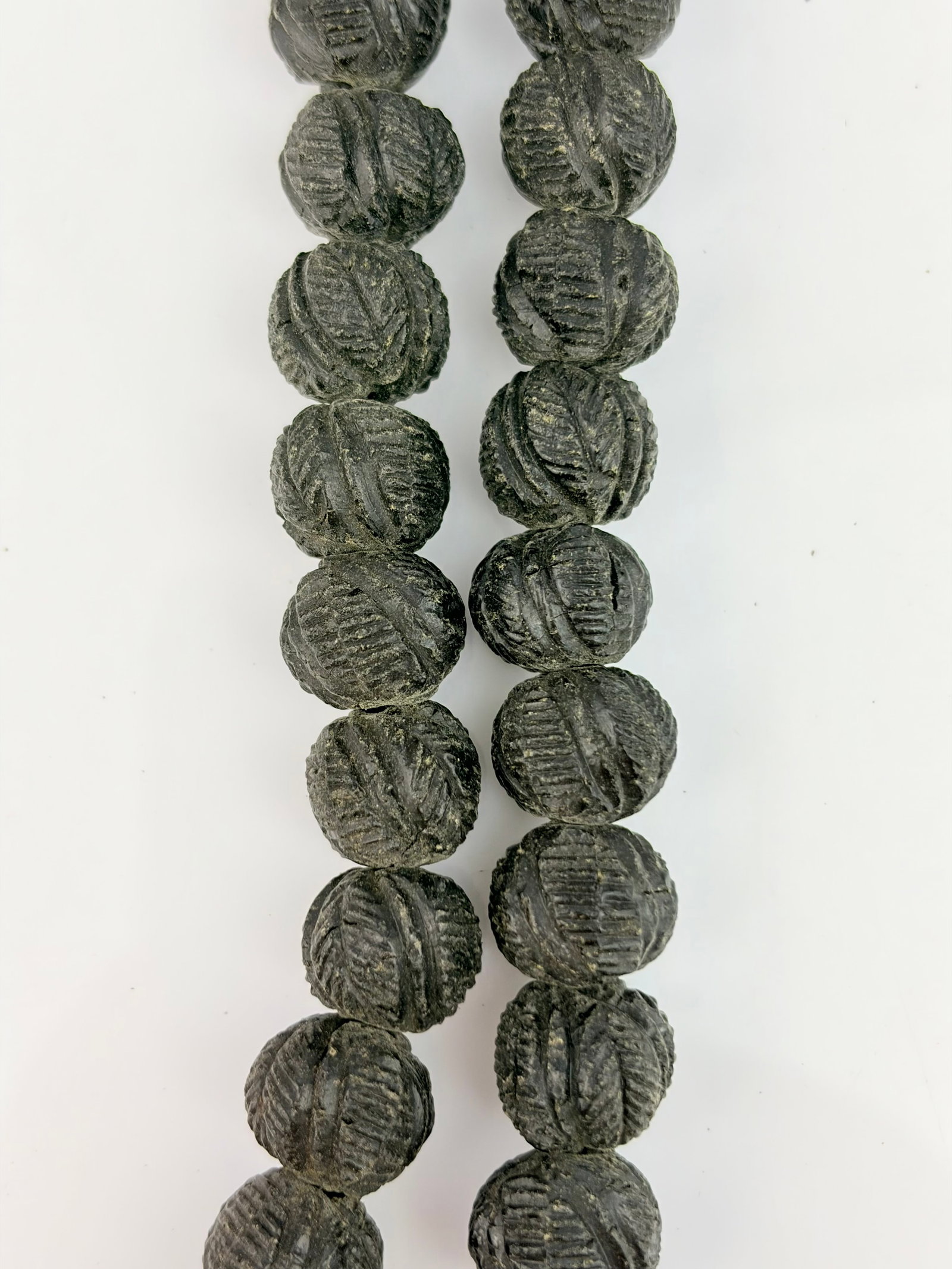 CARVED BEAD NECKLACE WITH GOLD CLASP - 3