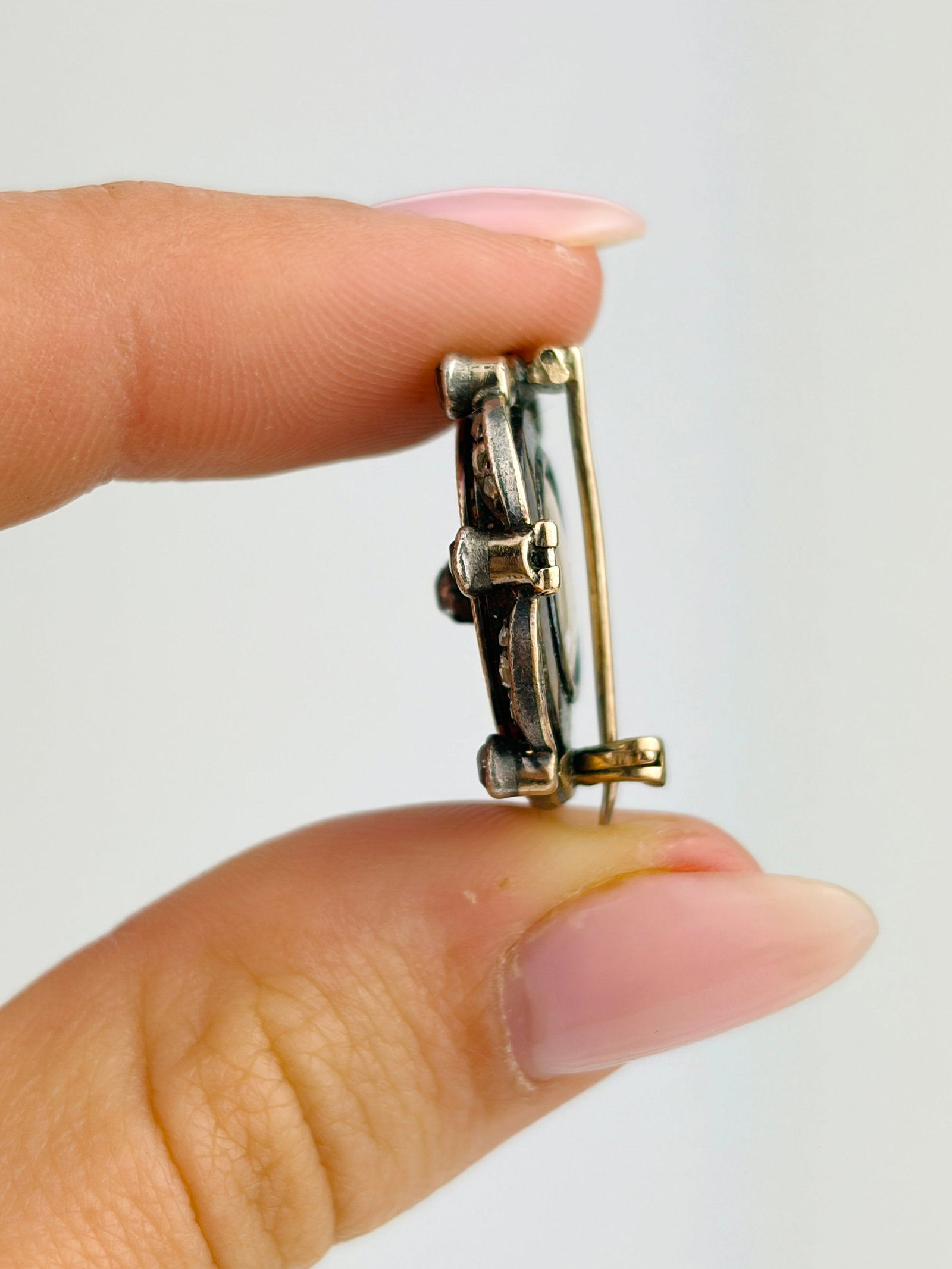 ANTIQUE 18CT GOLD DIAMOND AND GUILLOCHE BLUE ENAMEL BROOCH - 2