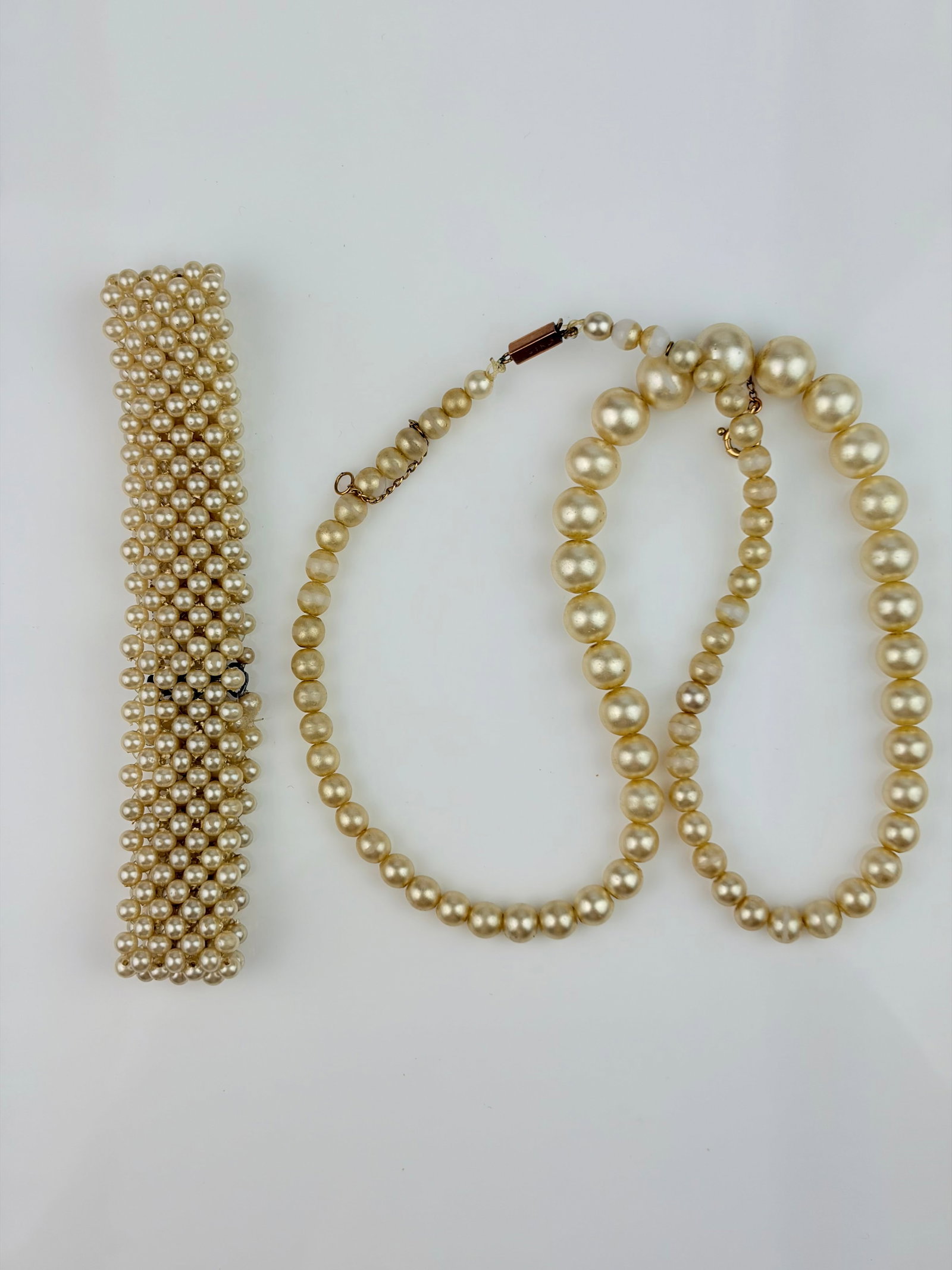 SEED PEARL BRACELET AND NECKLACE 9CT CLASP: SEED PEARL BRACELET AND NECKLACE 9CT CLASP