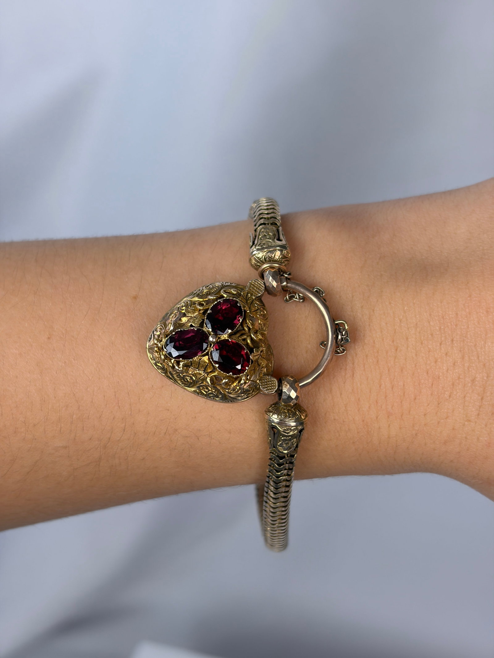 Boxed Chunky Victorian Garnet 15ct Gold Bracelet with Heart Padlock Locket - 8