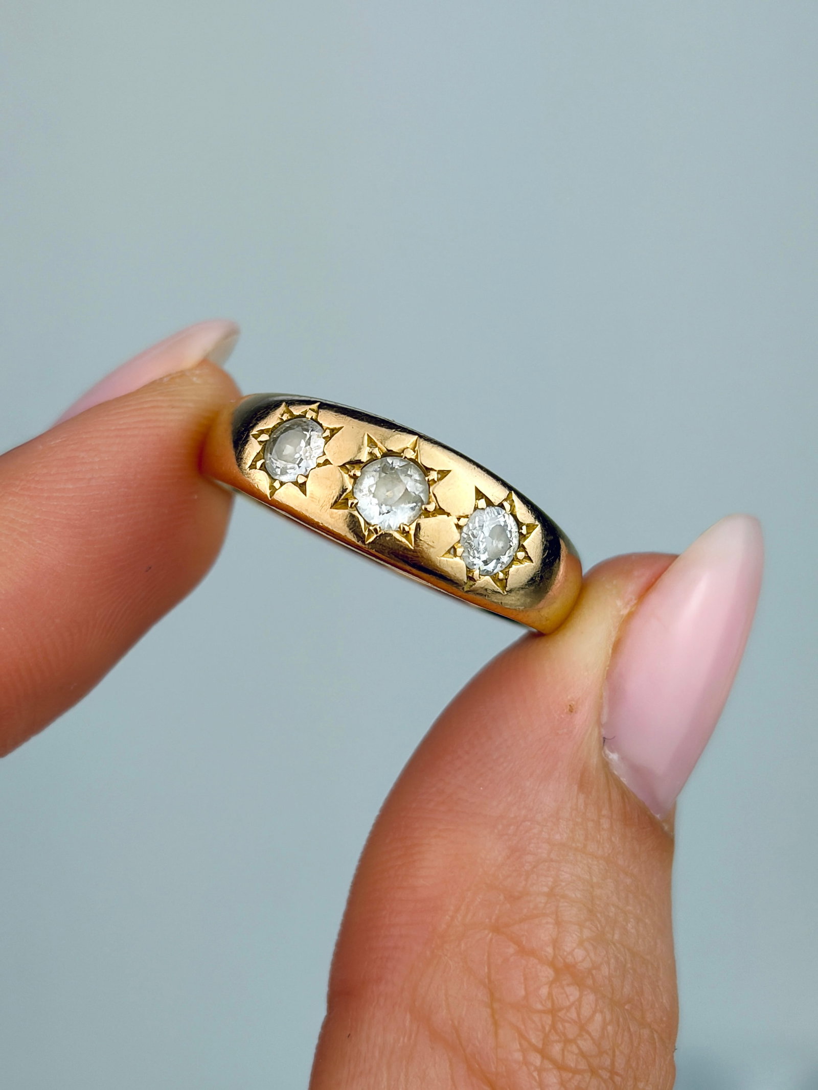 ANTIQUE C.1897 18CT YELLOW GOLD DIAMOND 3 STONE STAR RING - 5