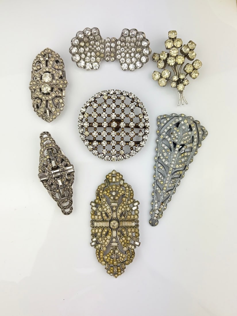 Antique paste double clip / brooches etc mixed lot: Antique paste double clip / brooches etc mixed lot Combined weight 142g