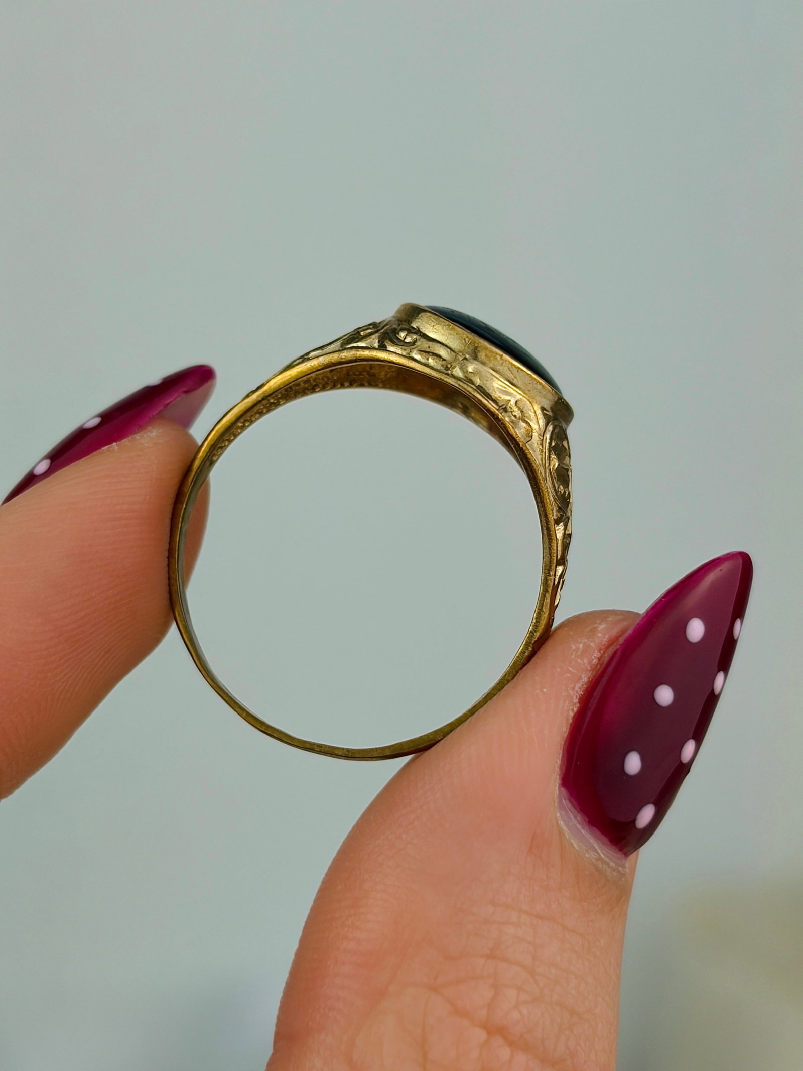 vintage 9ct gold onyx signet ring - 6