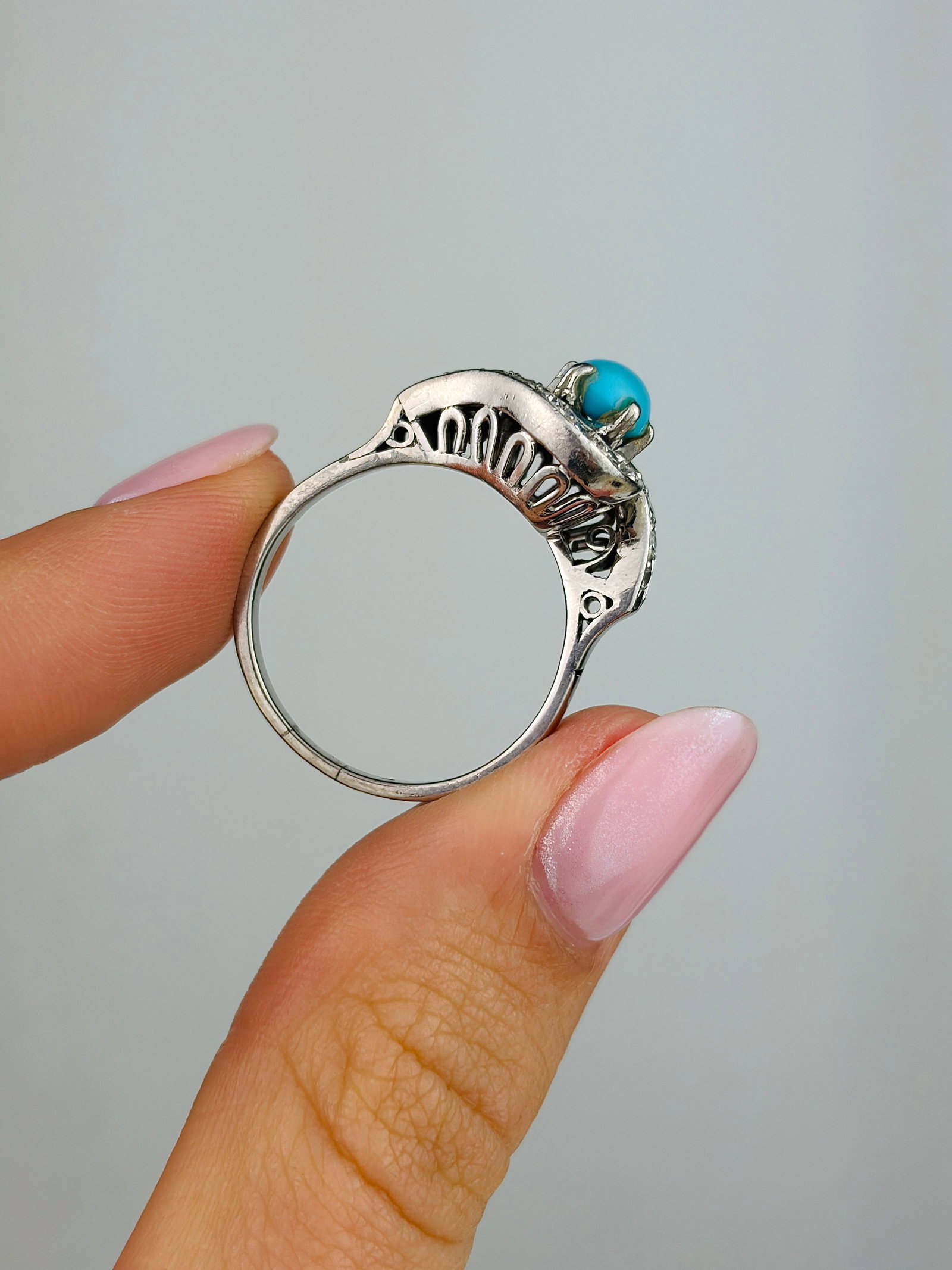 Vintage Diamond and Turquoise Platinum Swirl Ring - 6