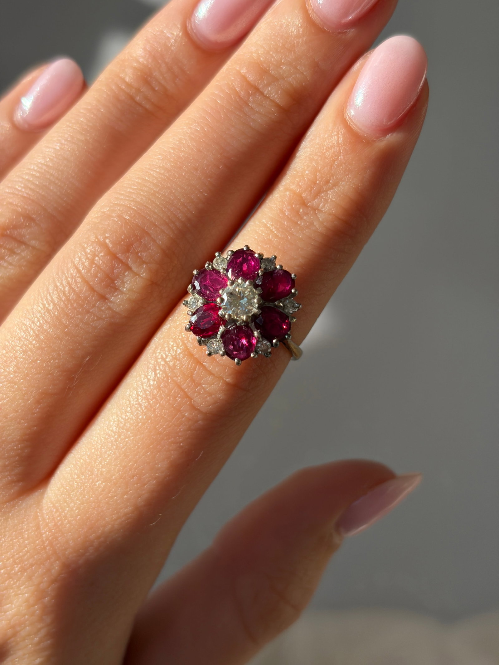 chunky 18ct yellow gold ruby and diamond cluster / flower ring - 8