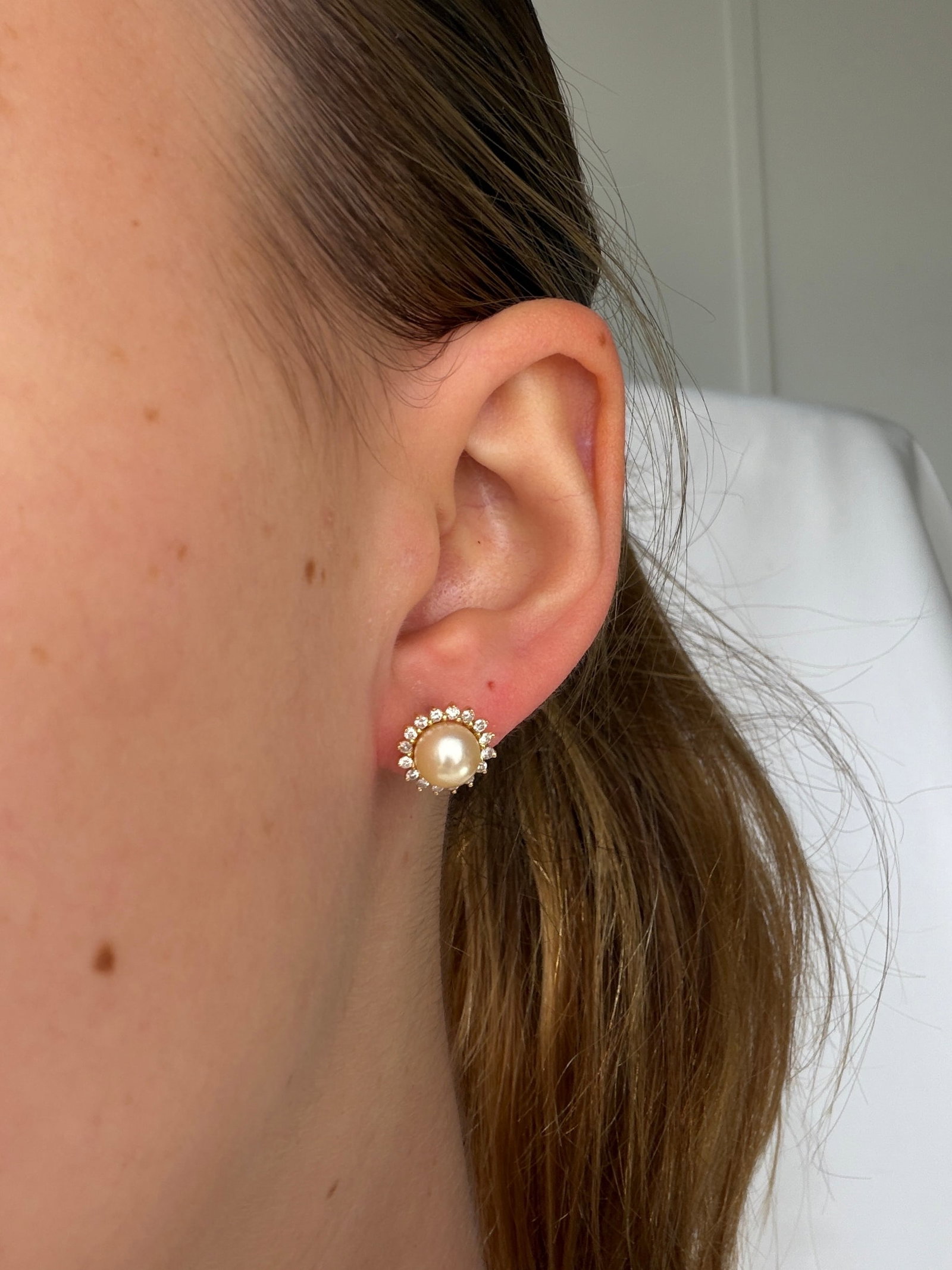 Vintage Pearl and Diamond 18 Carat Gold Cluster Earrings - 8