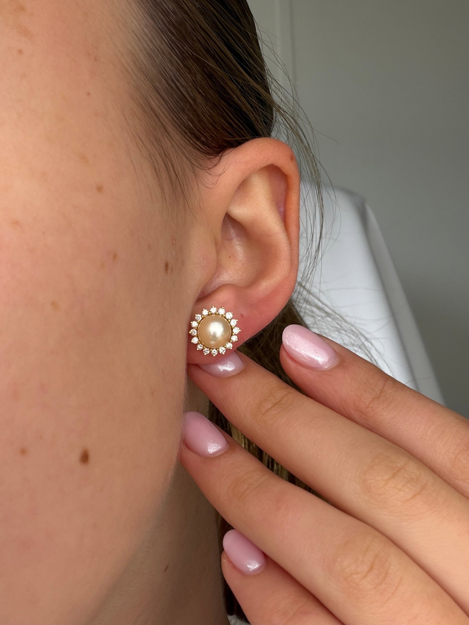 Vintage Pearl and Diamond 18 Carat Gold Cluster Earrings - 9