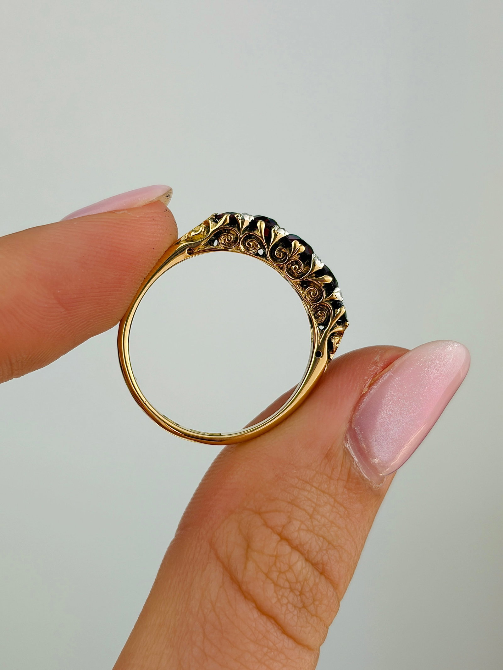 Antique 18ct Gold Tourmaline and Diamond 5 Stone Ring - 6