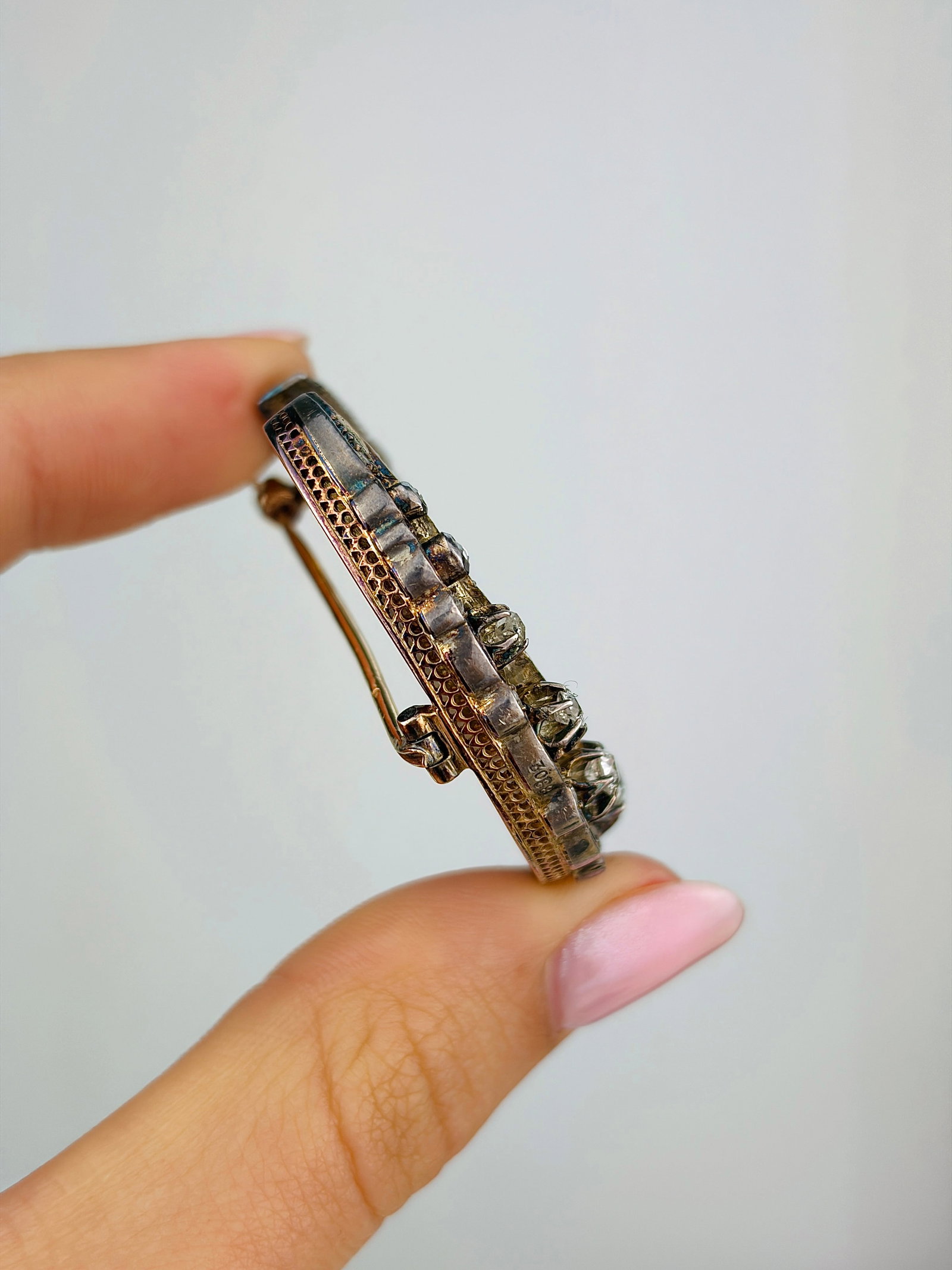 Large Art Deco Diamond 18 Carat Gold Crescent Brooch - 3