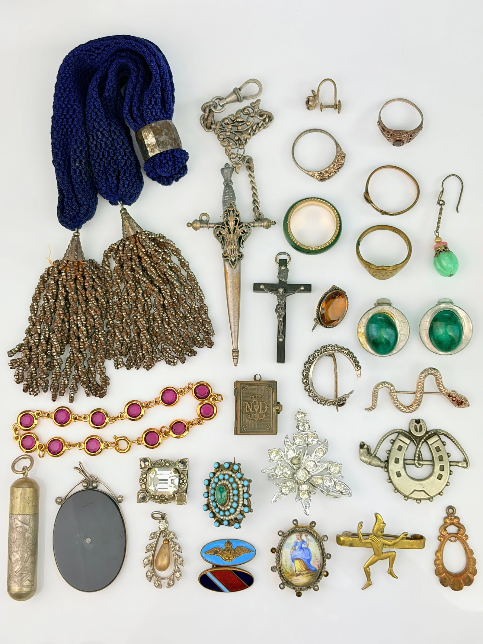MIXED LOT - MISER'S PURSE, RINGS, BROOCHES, CHAINS ETC: MIXED LOT - MISER'S PURSE, RINGS, BROOCHES, CHAINS ETC