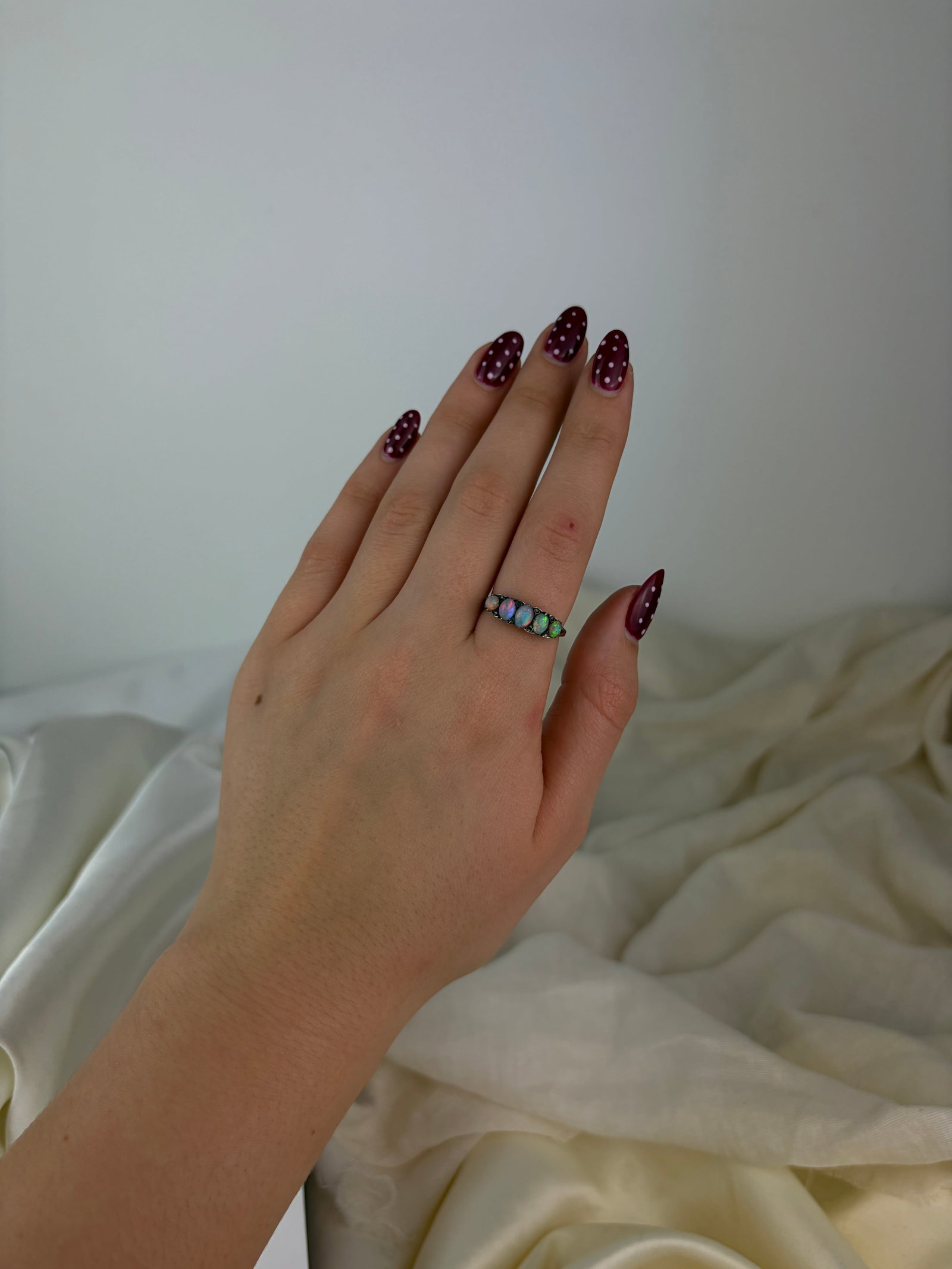 vintage 9ct gold opal and diamond 5 stone ring - 7