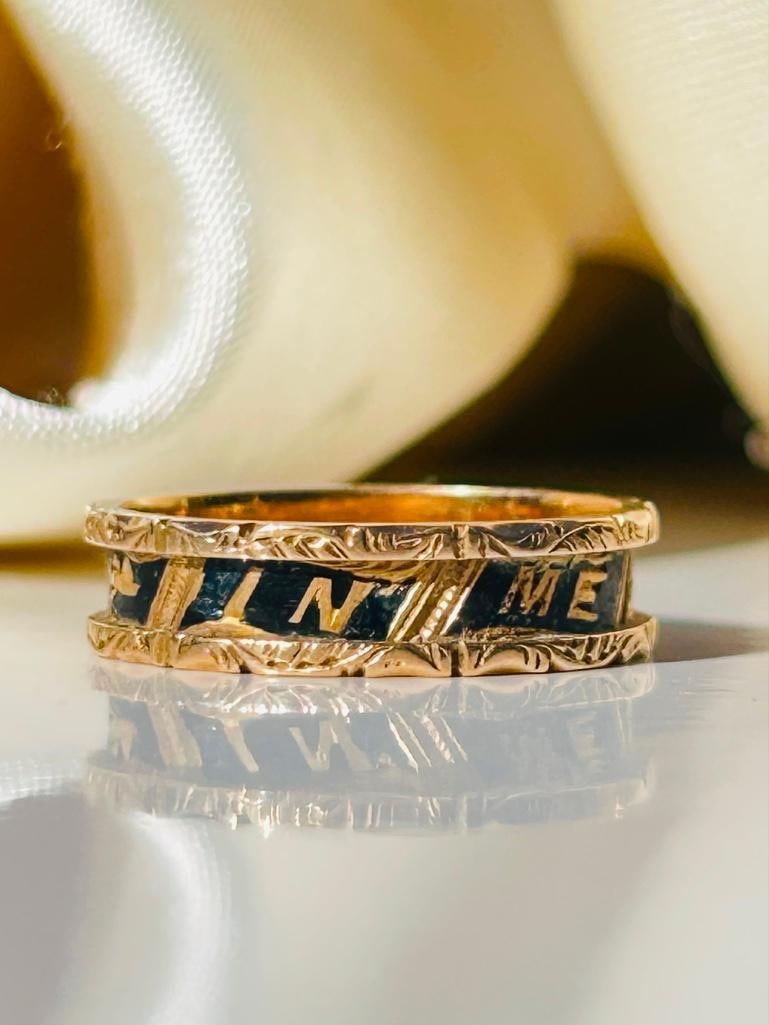 Antique 18ct gold c.1873 black enamel morning band Ring in antique box (1 of 11)