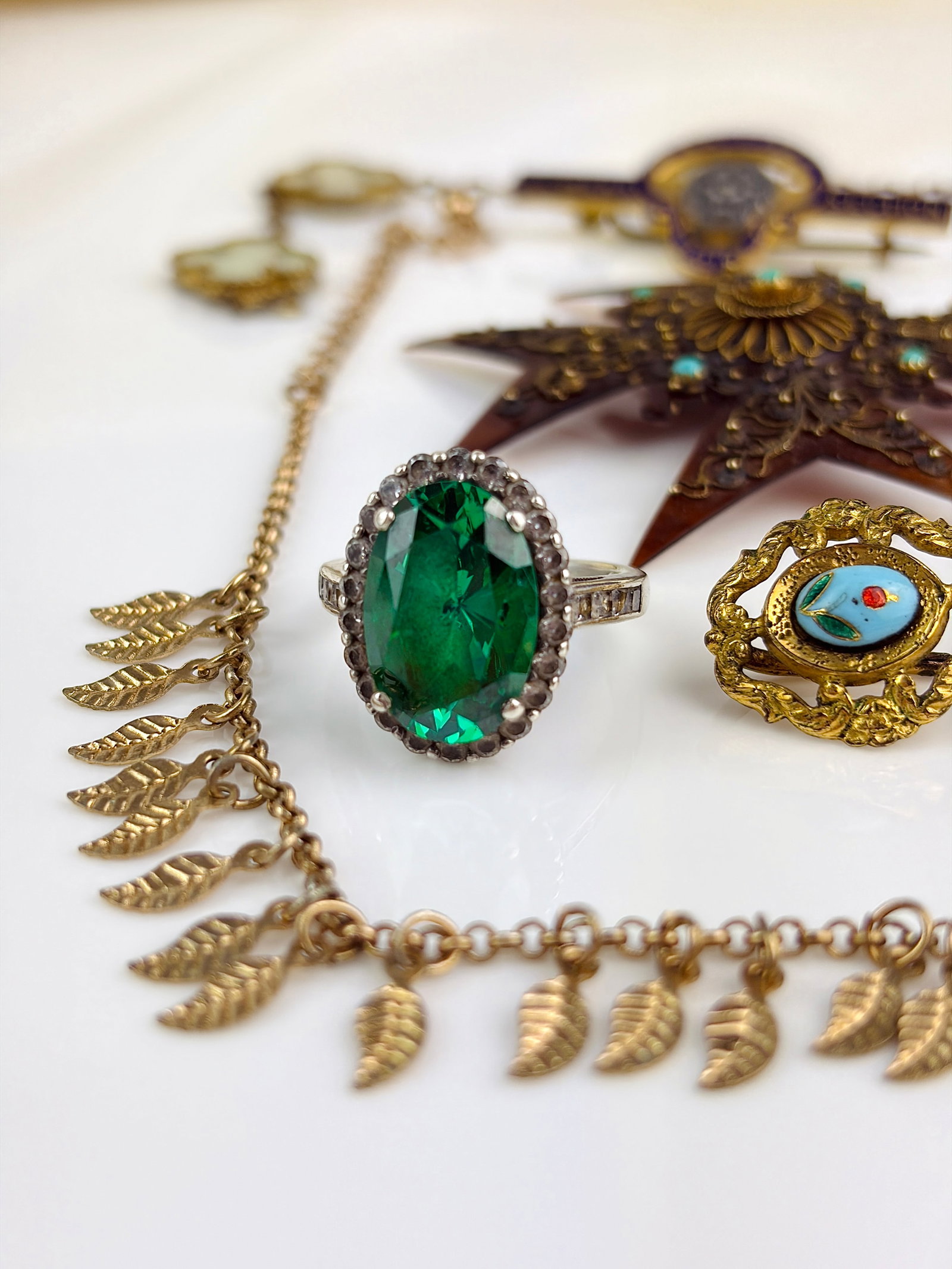 Mixed Lot Rings, Bracelets, Brooches - 2