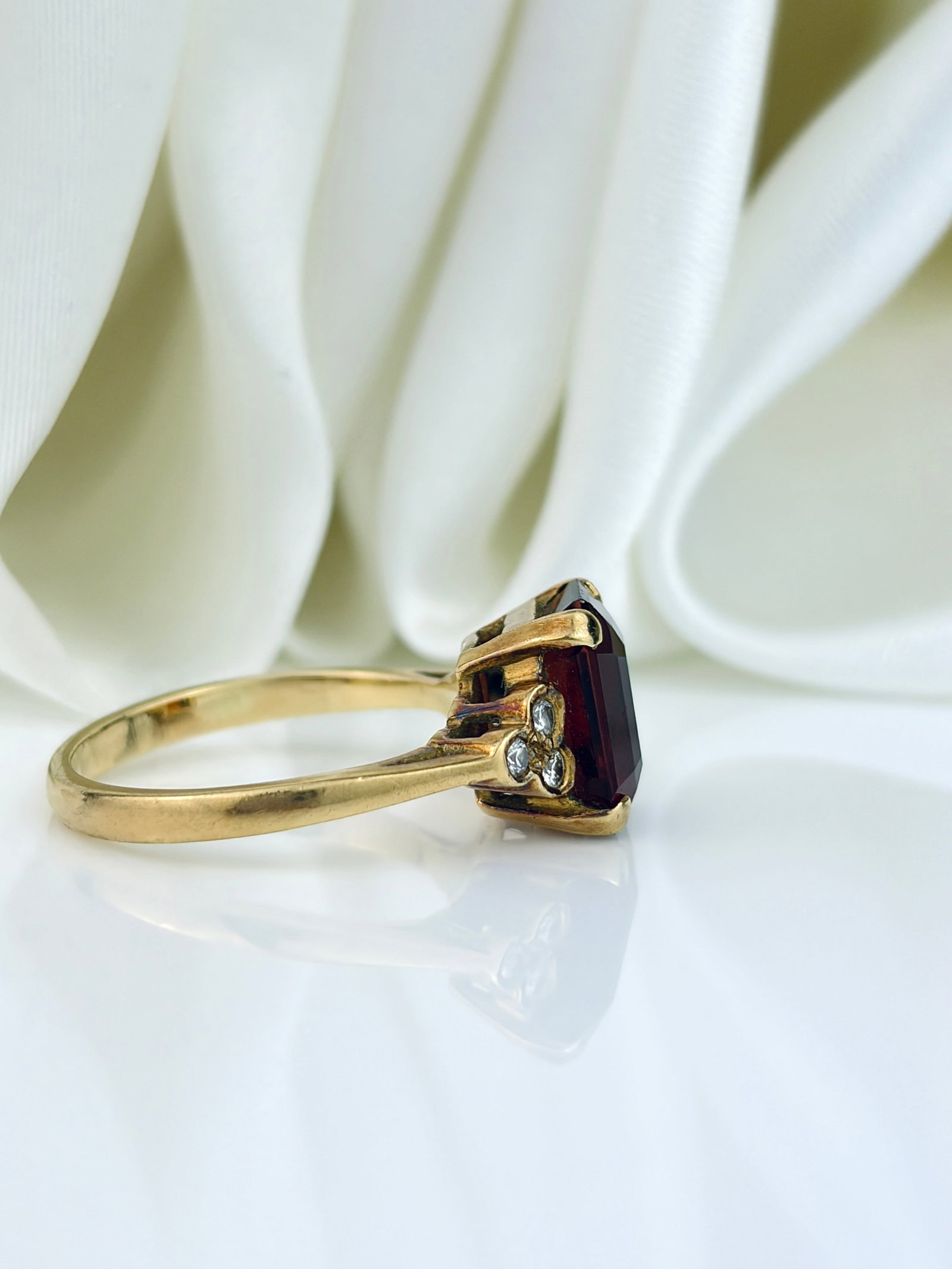 VINTAGE C.1989 18ct YELLOW GOLD FIRE OPAL AND DIAMOND COCKTAIL RING - 2