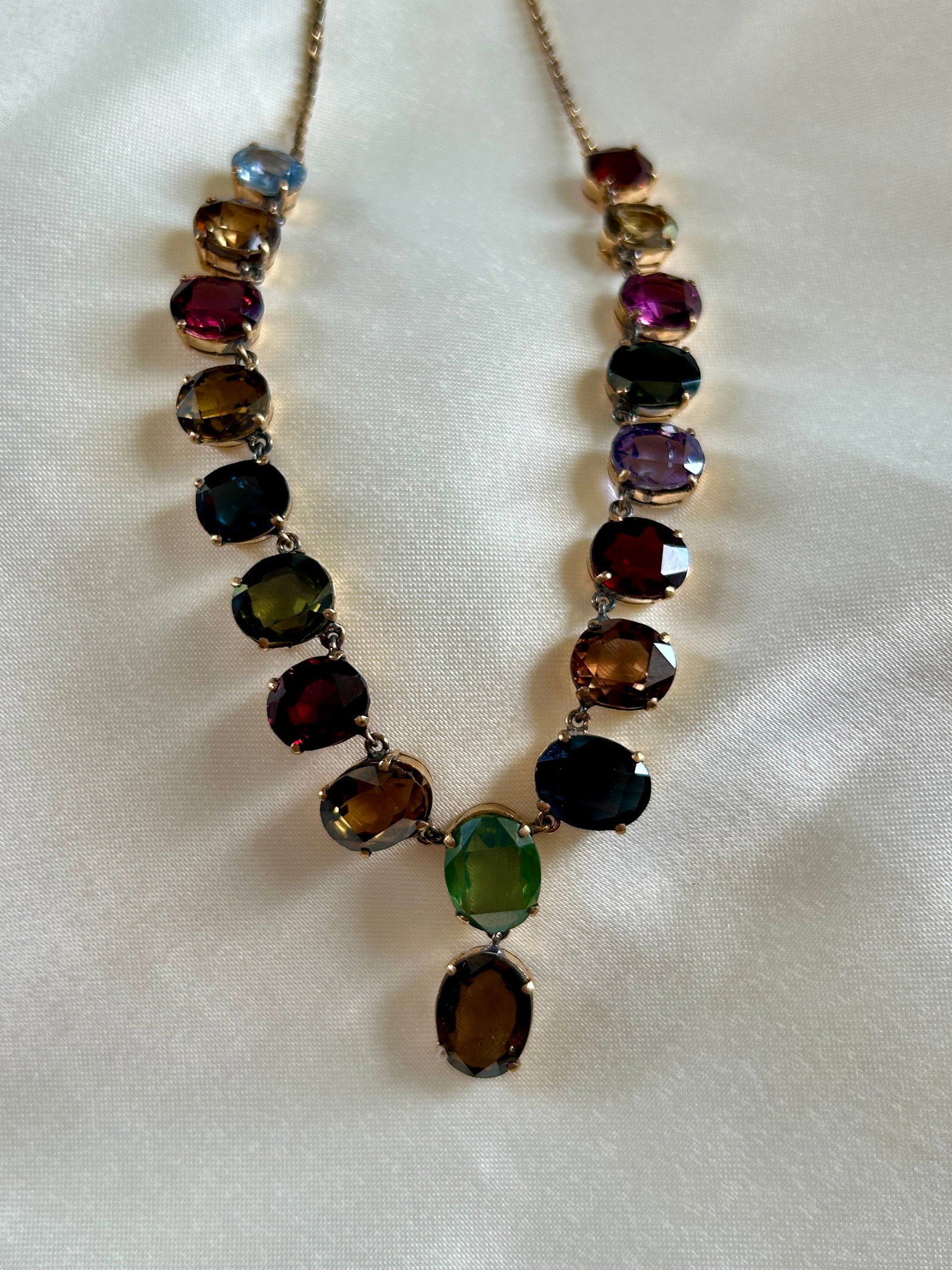 Antique C.1910 18ct Yellow Gold Multigem Necklace with Tourmaline, Iolite, Sapphire, Spinel, Quartz - 9
