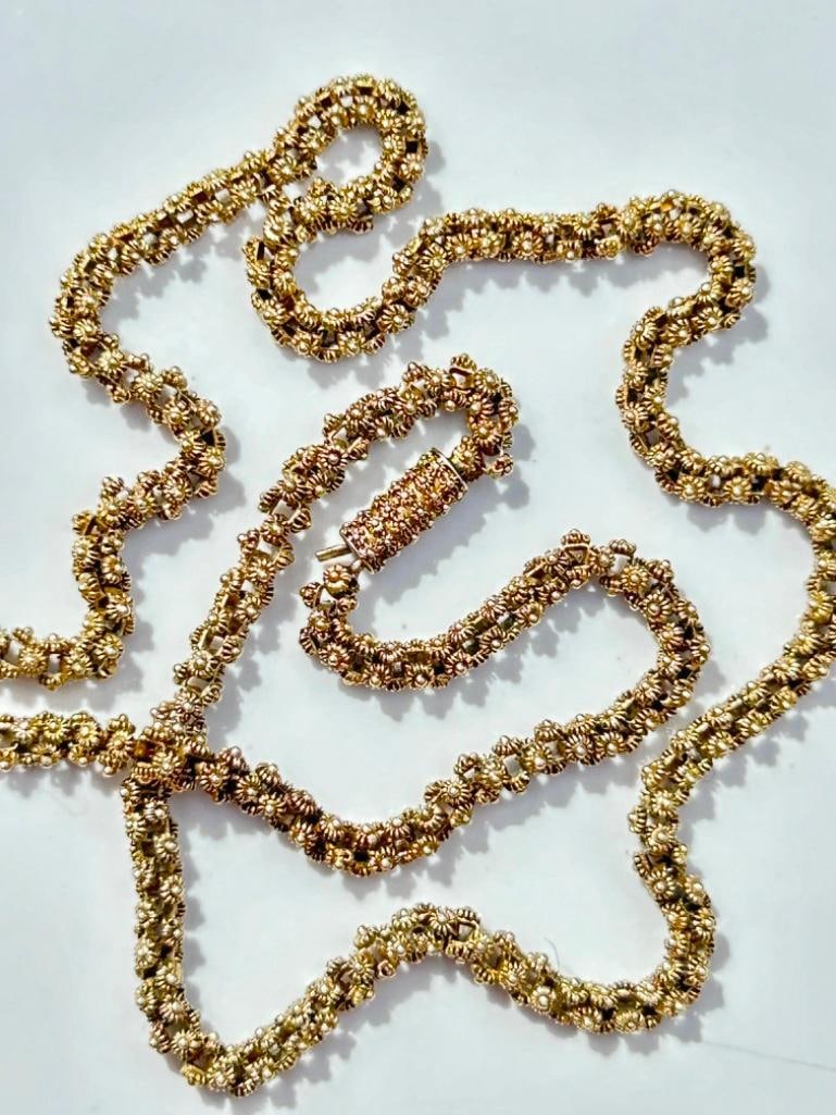 Antique Georgian Fancy Flower Link Chain: Antique Georgian Fancy Flower Link Chain charming and gorgeous flower chain measurements length 48cm width 4mm weight 16.81g materials UDZZ