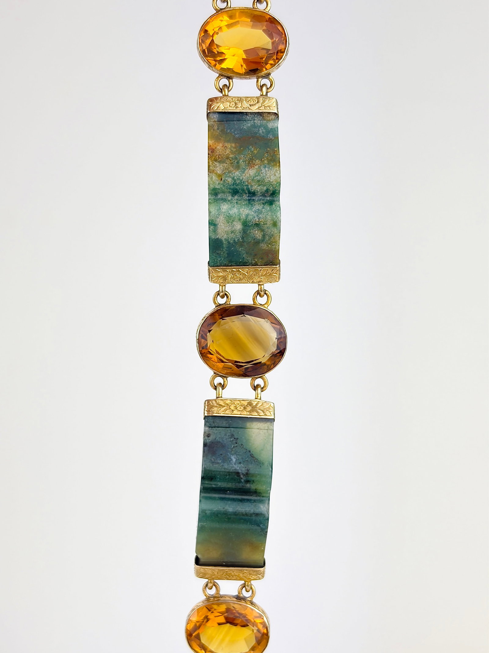 ANTIQUE SCOTTISH 9CT YELLOW GOLD CITRINE AND CARVED AGATE CHUNKY BRACELET (1 of 9)