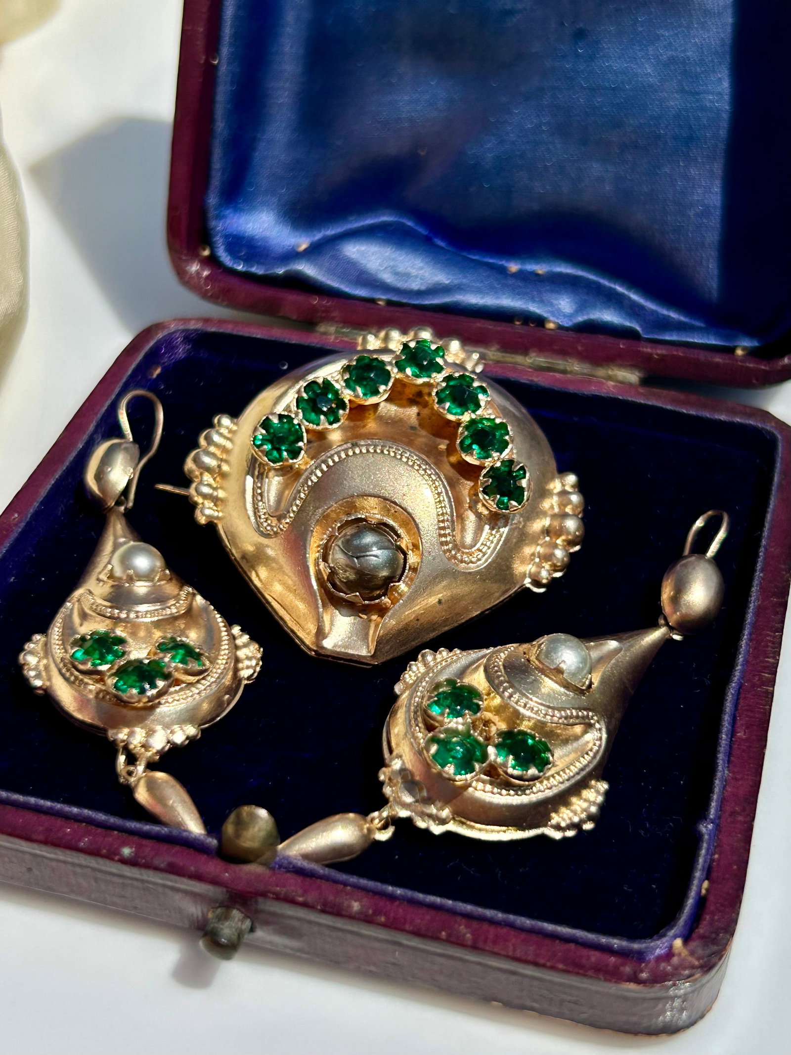 Antique Boxed Silver Gilt Large Gemset Brooch And Earrings Set (1 of 6)