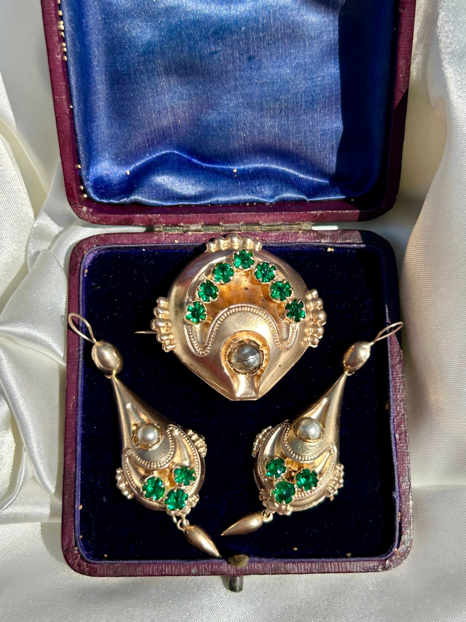 Antique Boxed Silver Gilt Large Gemset Brooch And Earrings Set - 2