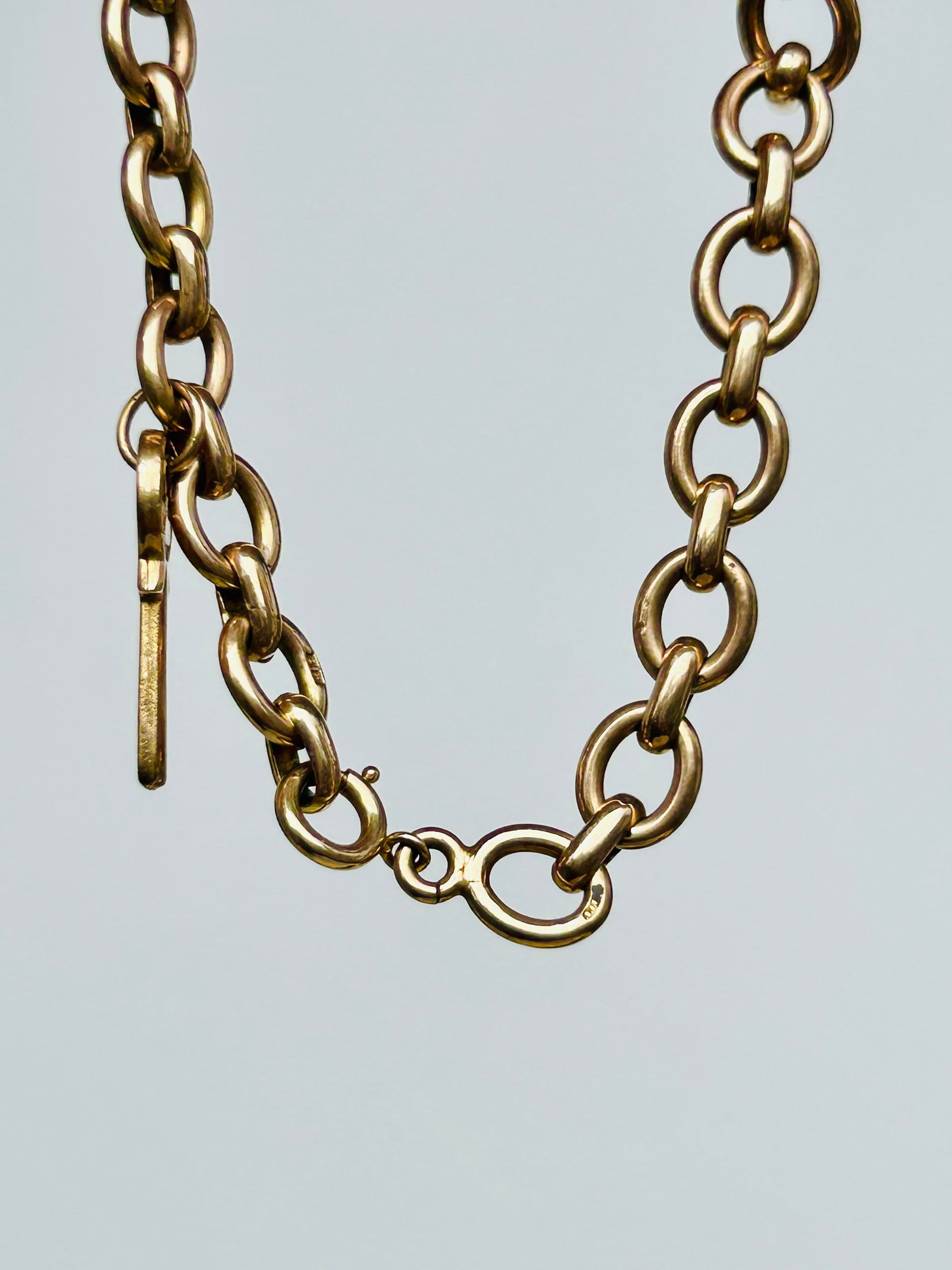 Heavy 9ct Yellow Gold Bracelet: Heavy 9ct Yellow Gold Bracelet