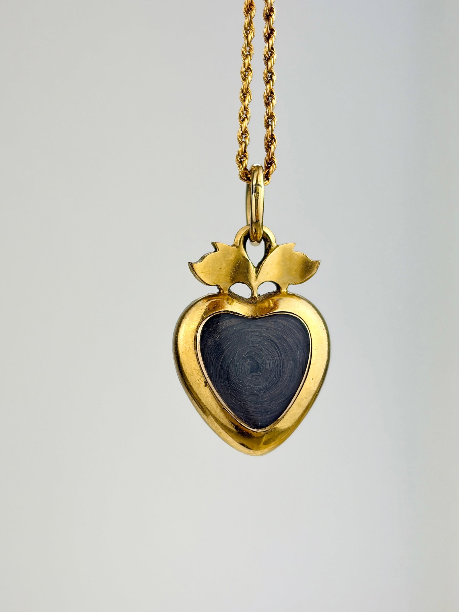 ANTIQUE BOXED GOLD BLUE ENAMEL, PEARL AND ROSE CUT DIAMOND LOCKET BACK HEART PENDANT GOLD CHAIN - 5