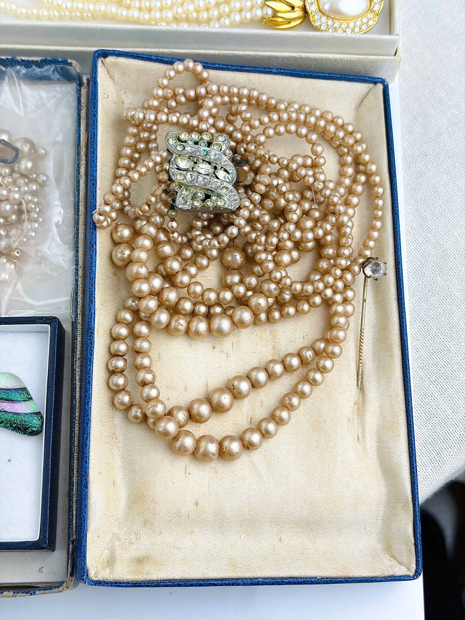 MIXED LOT Boxed Necklaces - 4