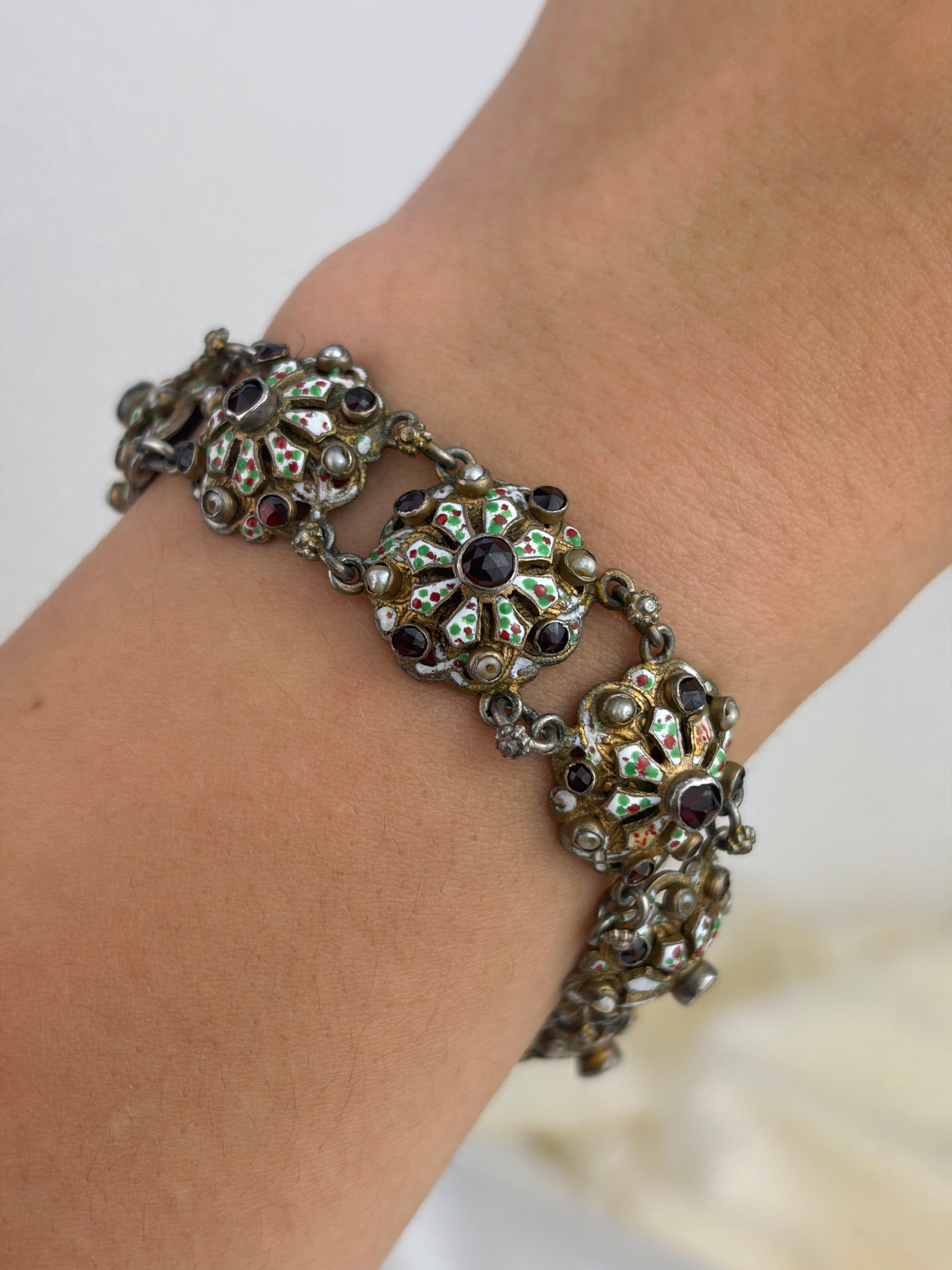 RARE ANTIQUE AUSTRO HUNGARIAN ENAMEL GARNET AND PEARL BRACELET IN SILVER - 7