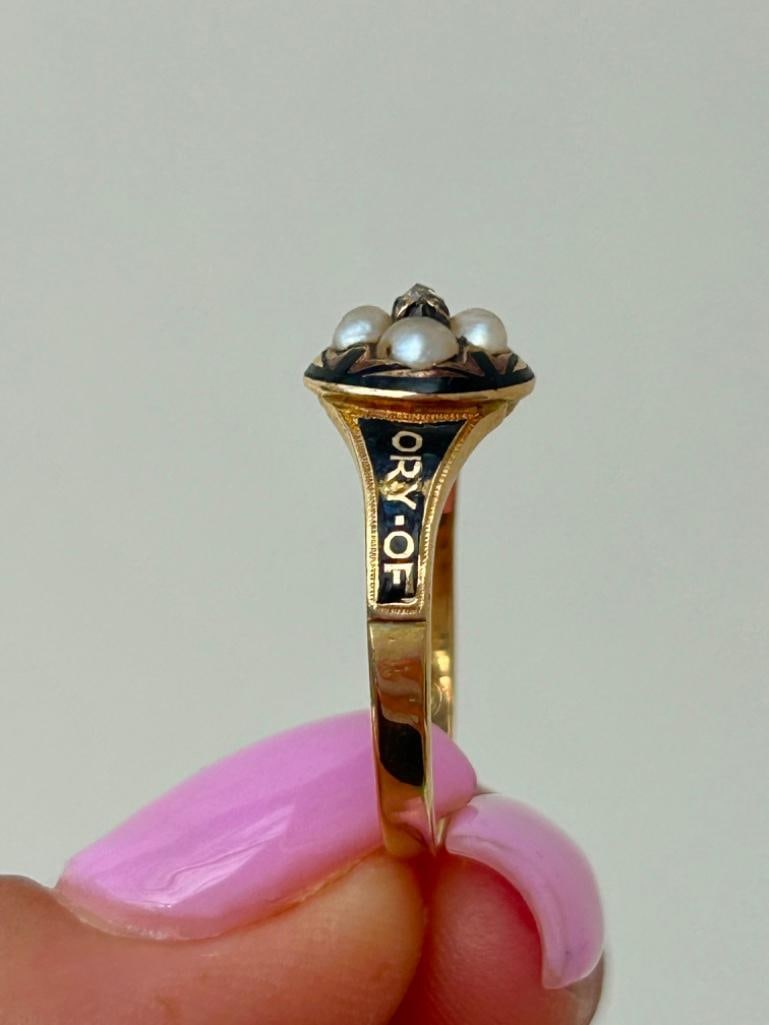 Antique 18ct Gold Black Enamel Pearl and Diamond Flower Mourning Ring - 4