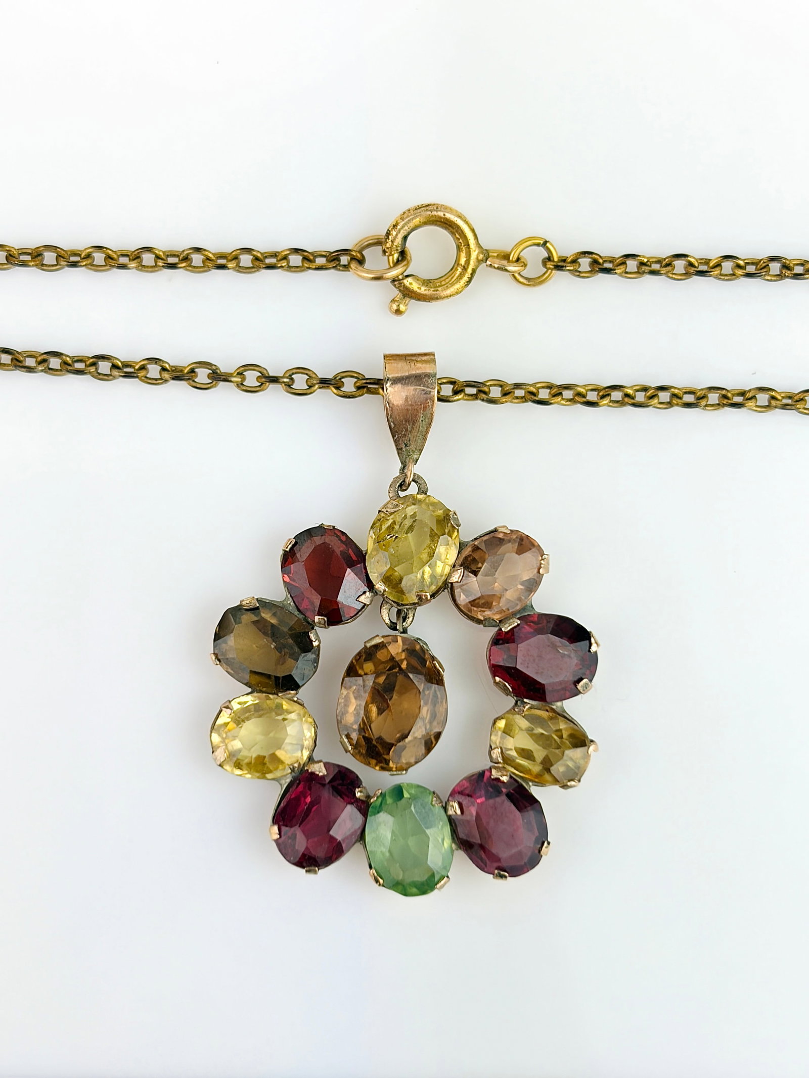 ANTIQUE VICTORIAN 9CT GOLD HARLEQUIN CLUSTER PENDANT ON CHAIN - 4
