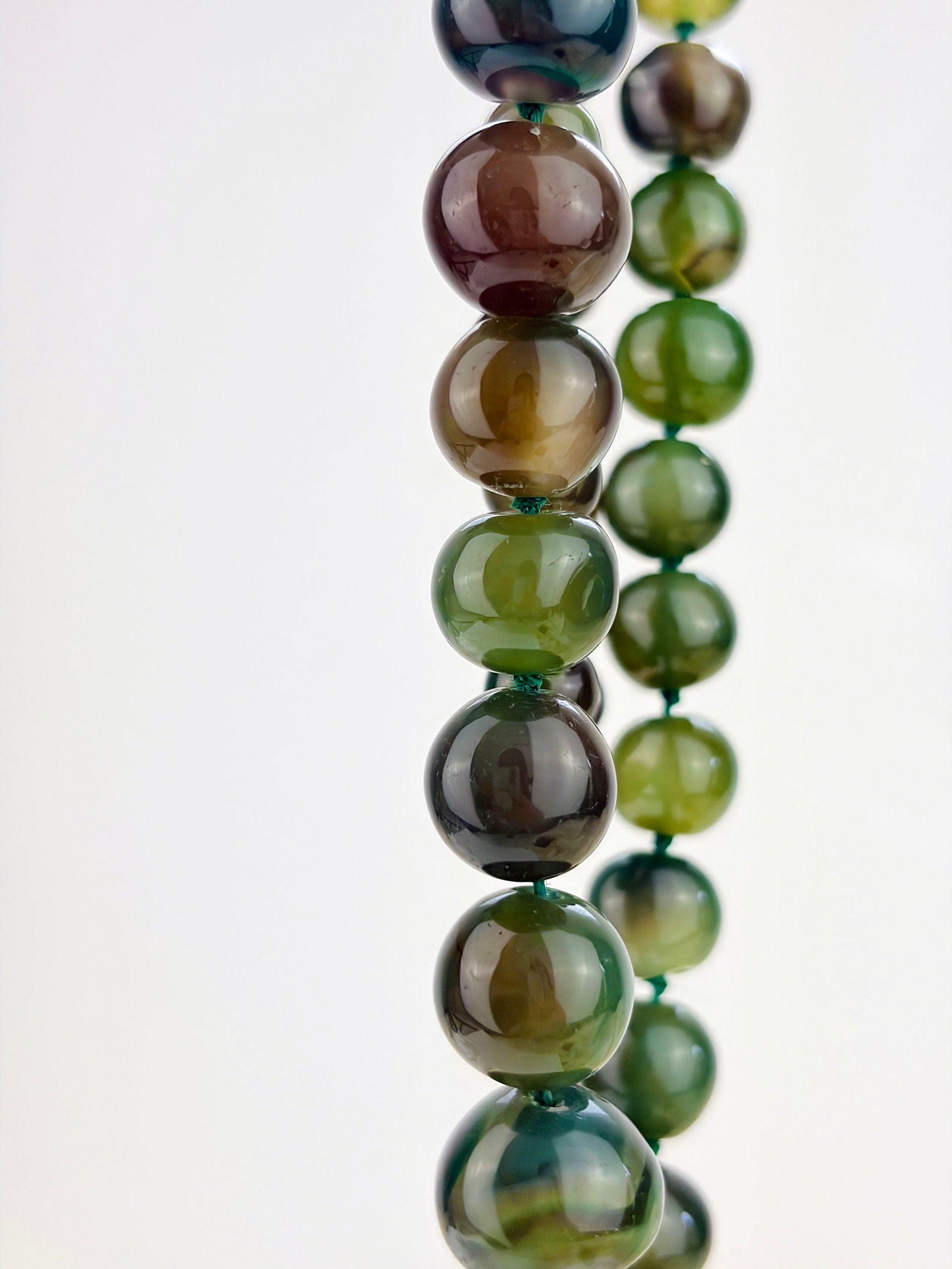 GREEN AGATE BEADED NECKLACE - 2