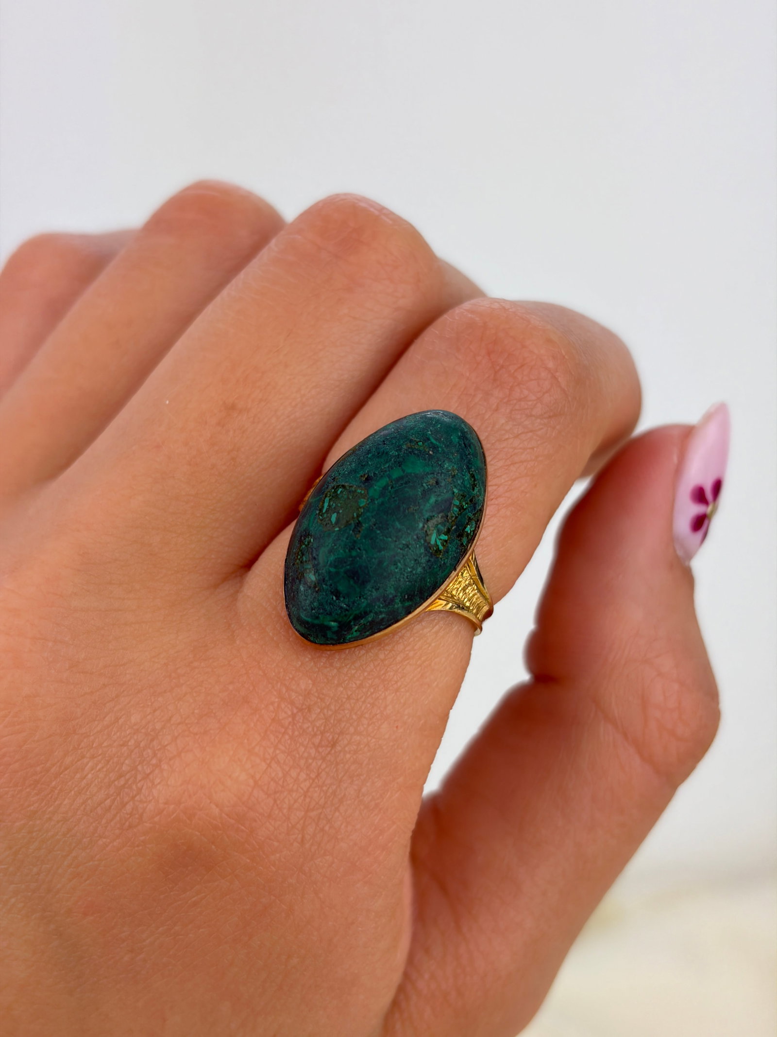 ANTIQUE GEORGIAN C.1783 GREEN STONE RING IN GOLD - 9
