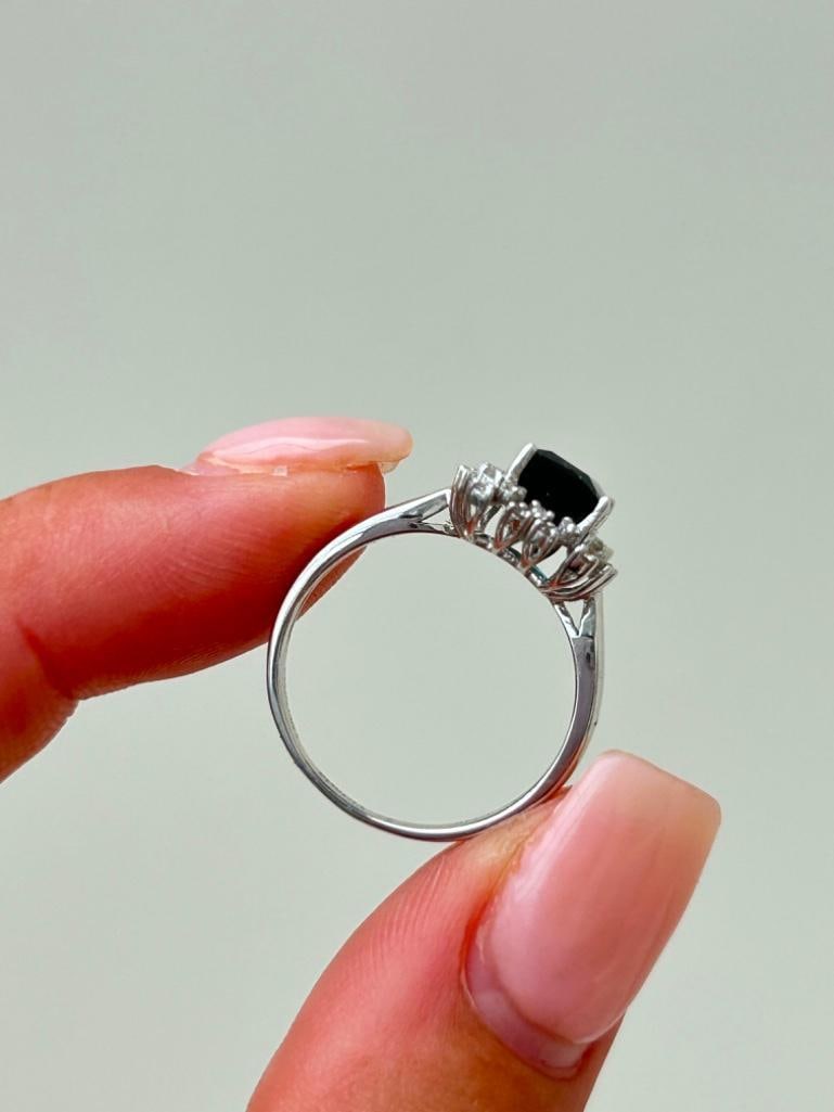 *14ct White Gold Green Tourmaline and Diamond Ring - 10