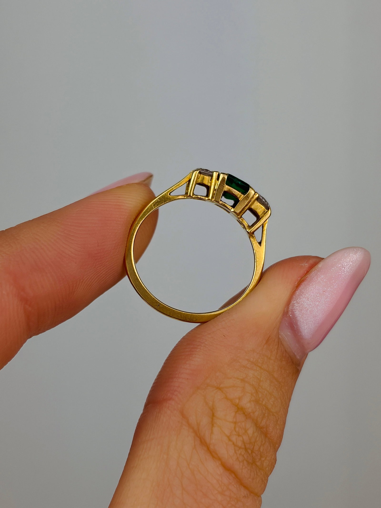 sweet 18ct yellow gold emerald and diamond 3 stone ring - 6